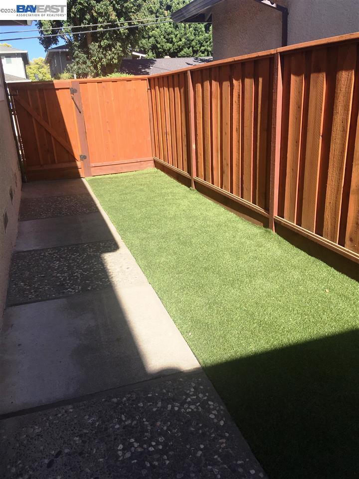 Detail Gallery Image 11 of 12 For 1581 Mendenhall Dr #2,  San Jose,  CA 95130 - 1 Beds | 1 Baths