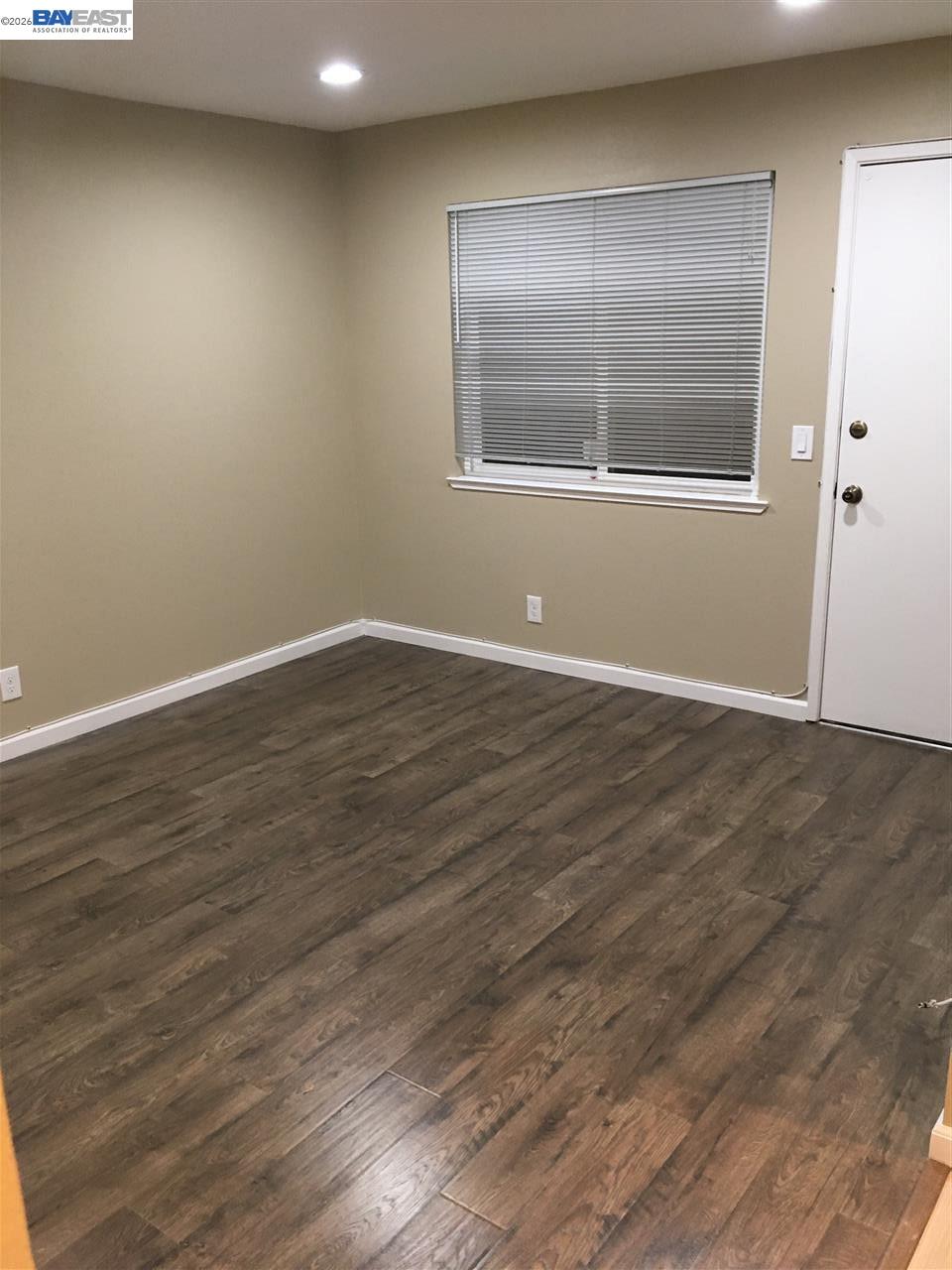 Detail Gallery Image 10 of 12 For 1581 Mendenhall Dr #2,  San Jose,  CA 95130 - 1 Beds | 1 Baths