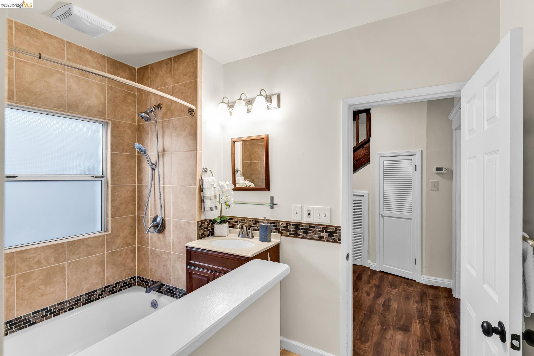 Detail Gallery Image 21 of 43 For 4215 Nevin Ave, Richmond,  CA 94805 - 2 Beds | 2 Baths