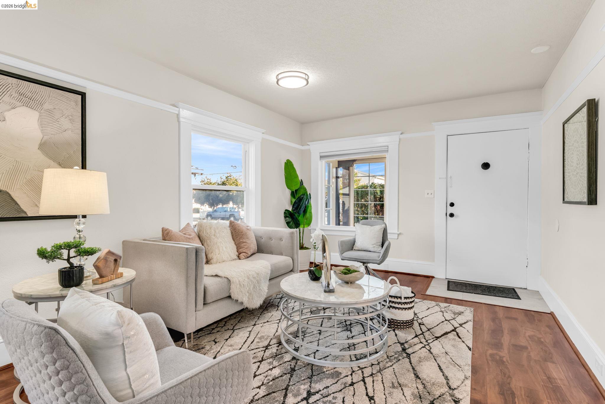 Detail Gallery Image 4 of 43 For 4215 Nevin Ave, Richmond,  CA 94805 - 2 Beds | 2 Baths