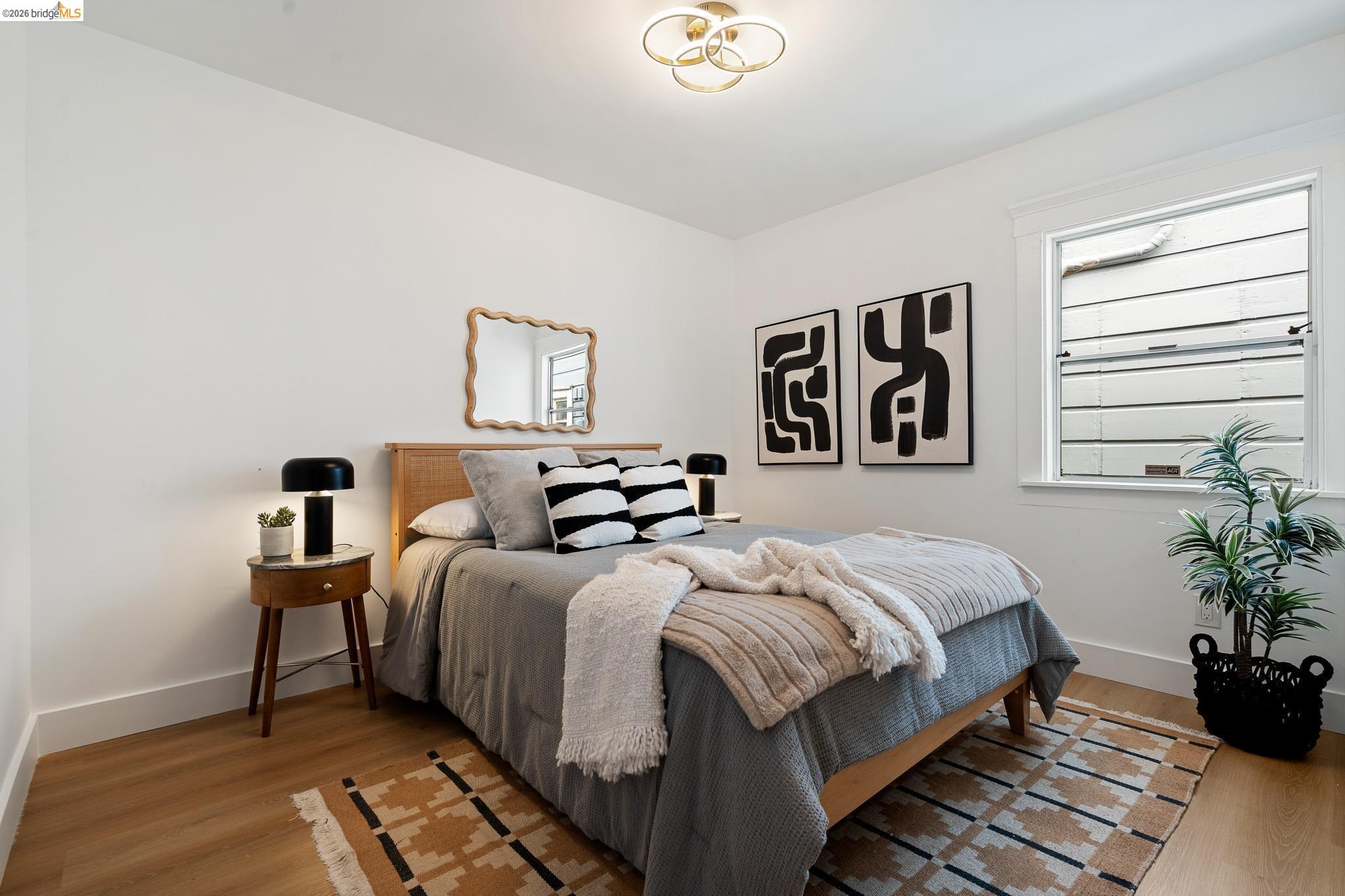 Detail Gallery Image 15 of 51 For 1004 39th St, Oakland,  CA 94608 - 2 Beds | 2 Baths