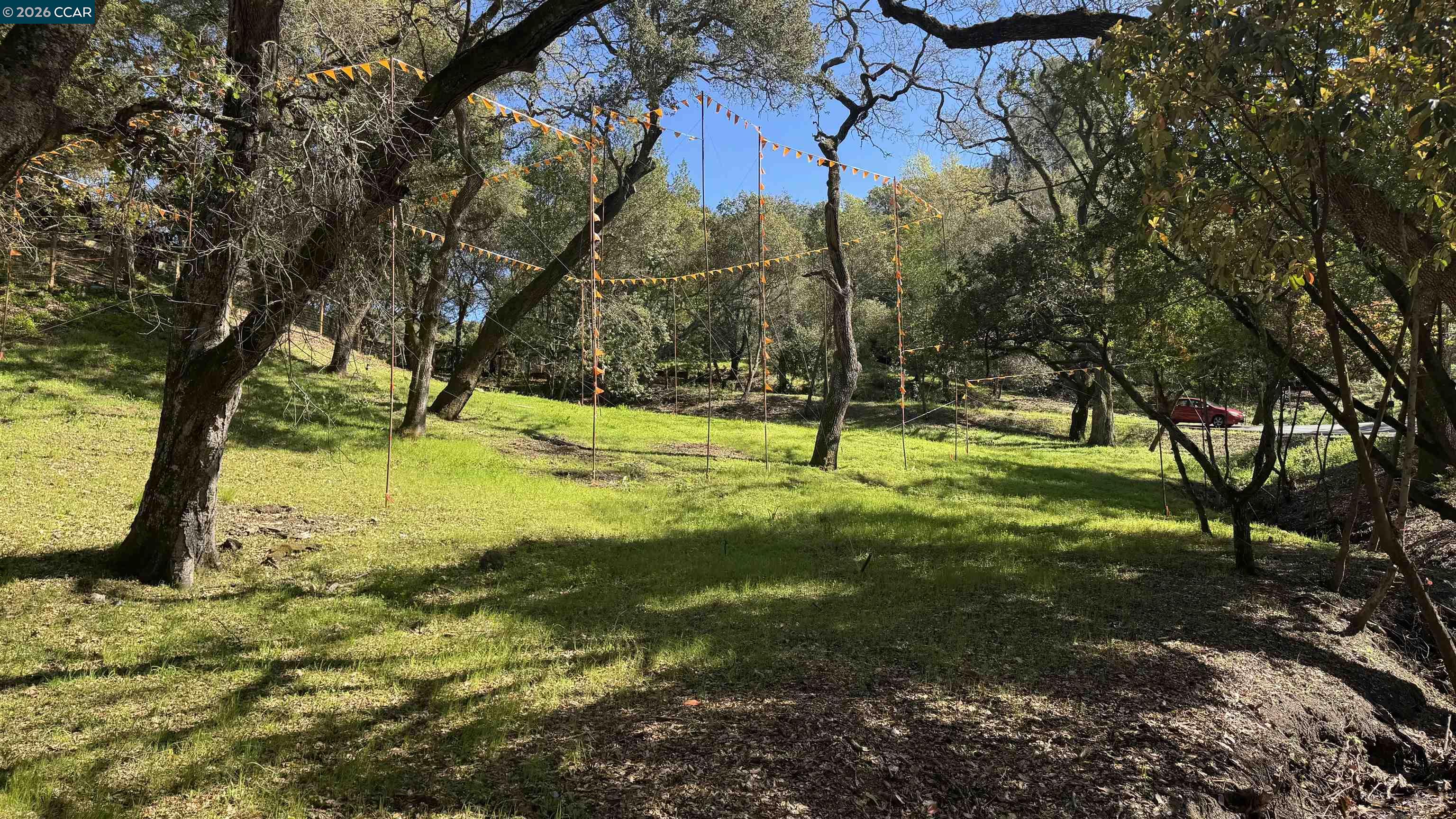 Detail Gallery Image 4 of 7 For 822 Acalanes Rd, Lafayette,  CA 94549 - – Beds | – Baths