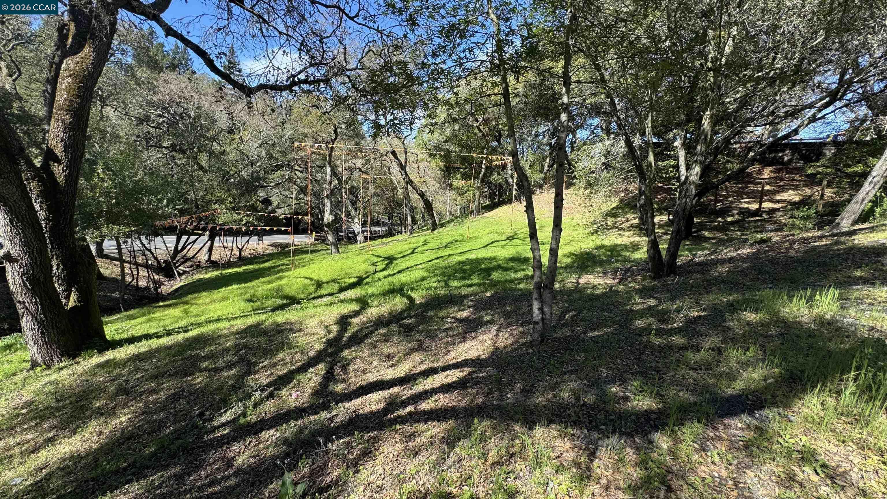 Detail Gallery Image 6 of 7 For 822 Acalanes Rd, Lafayette,  CA 94549 - – Beds | – Baths