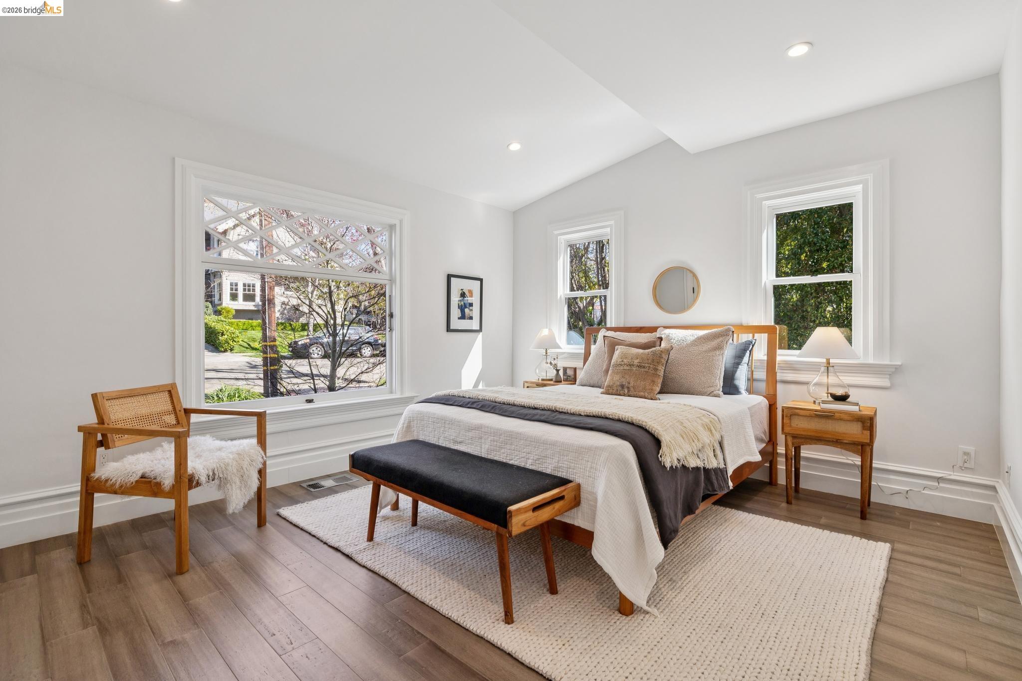 Detail Gallery Image 19 of 59 For 231 Bonita Ave, Piedmont,  CA 94611 - 4 Beds | 5 Baths