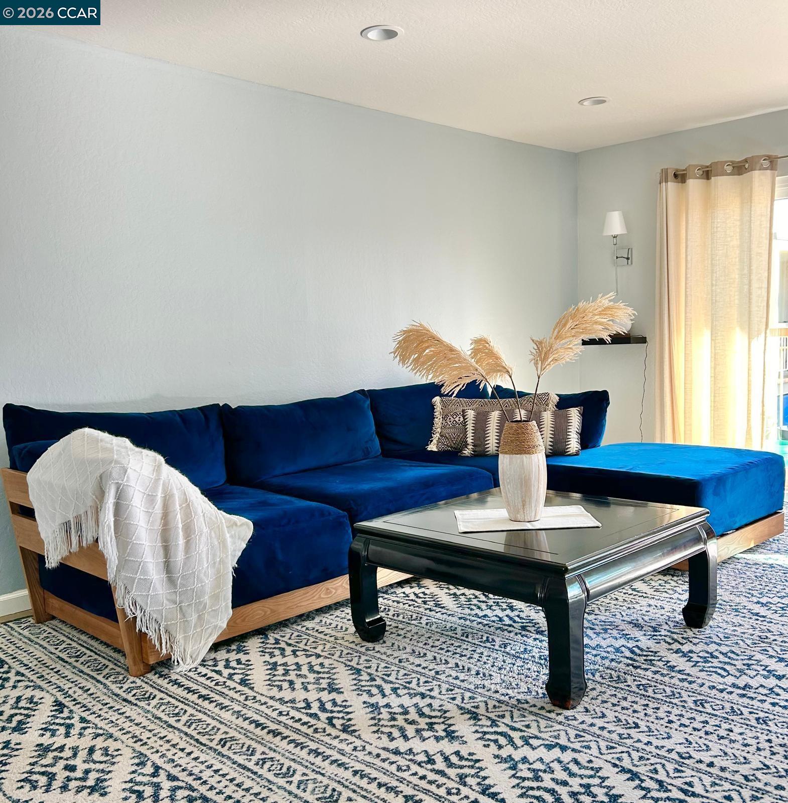 Photo #1: 41126168 Listing: Photo #1