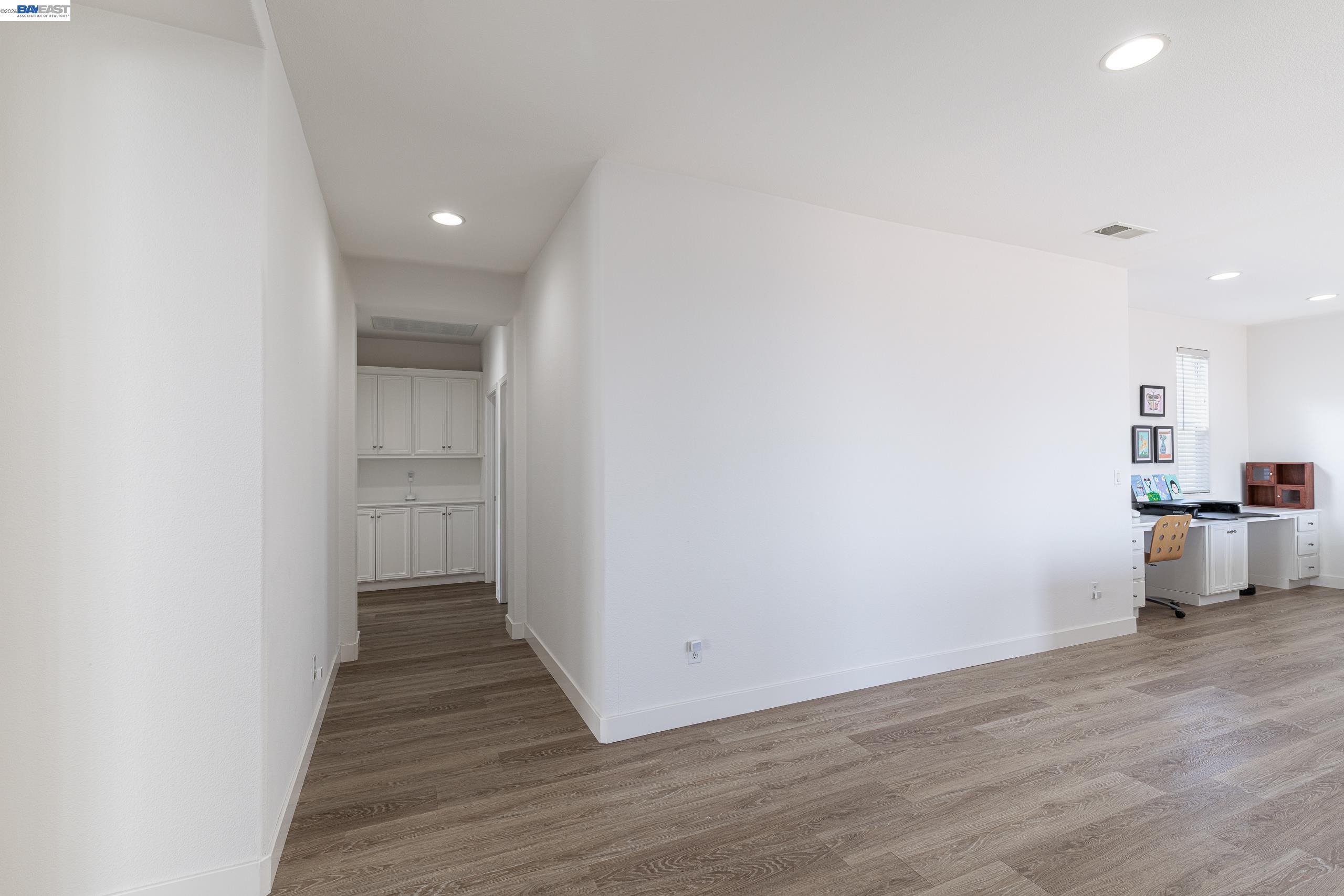 Detail Gallery Image 23 of 25 For 228 W Heritage, Mountain House,  CA 95391 - 4 Beds | 2/1 Baths