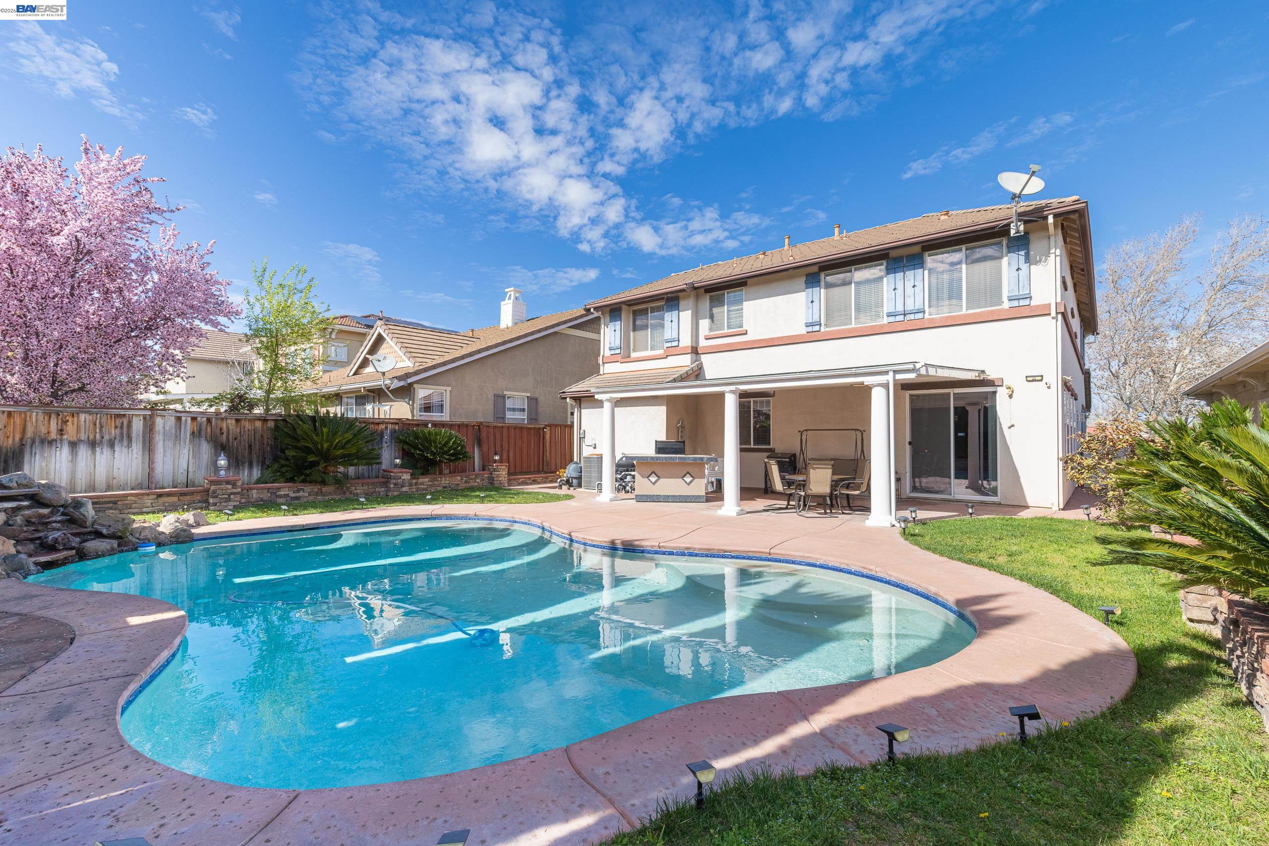 Detail Gallery Image 25 of 25 For 228 W Heritage, Mountain House,  CA 95391 - 4 Beds | 2/1 Baths