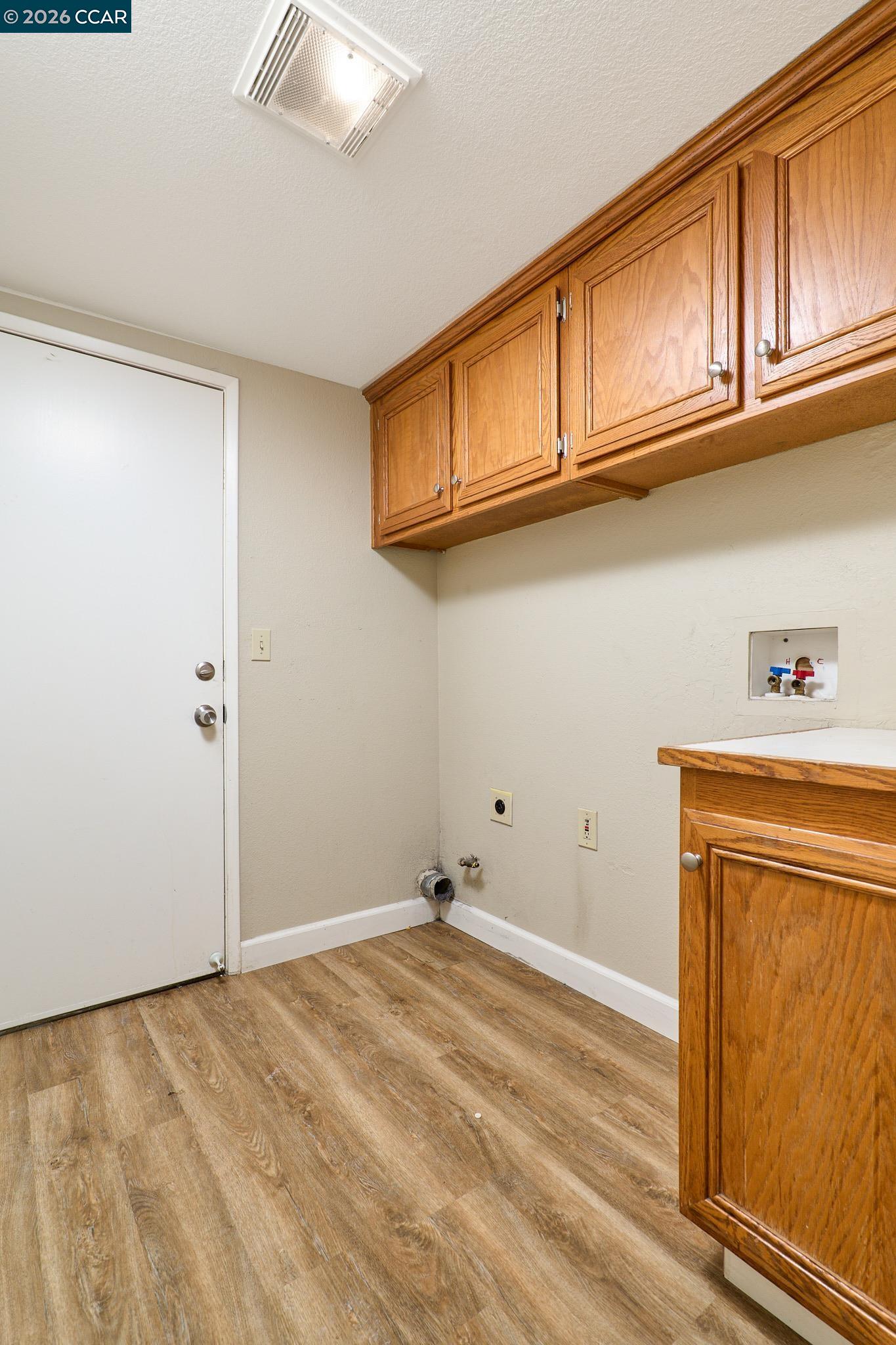 Detail Gallery Image 26 of 31 For 4625 Arabian Way, Antioch,  CA 94531 - 5 Beds | 3 Baths