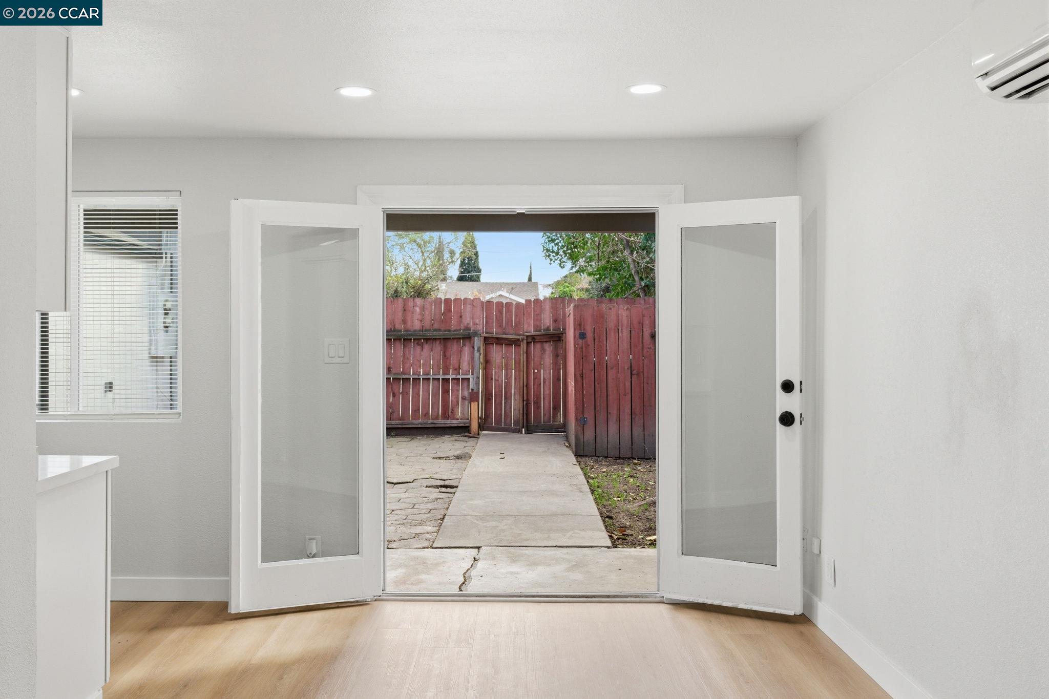 Detail Gallery Image 44 of 60 For 235 E Knoles Way, Stockton,  CA 95204 - 3 Beds | 3 Baths