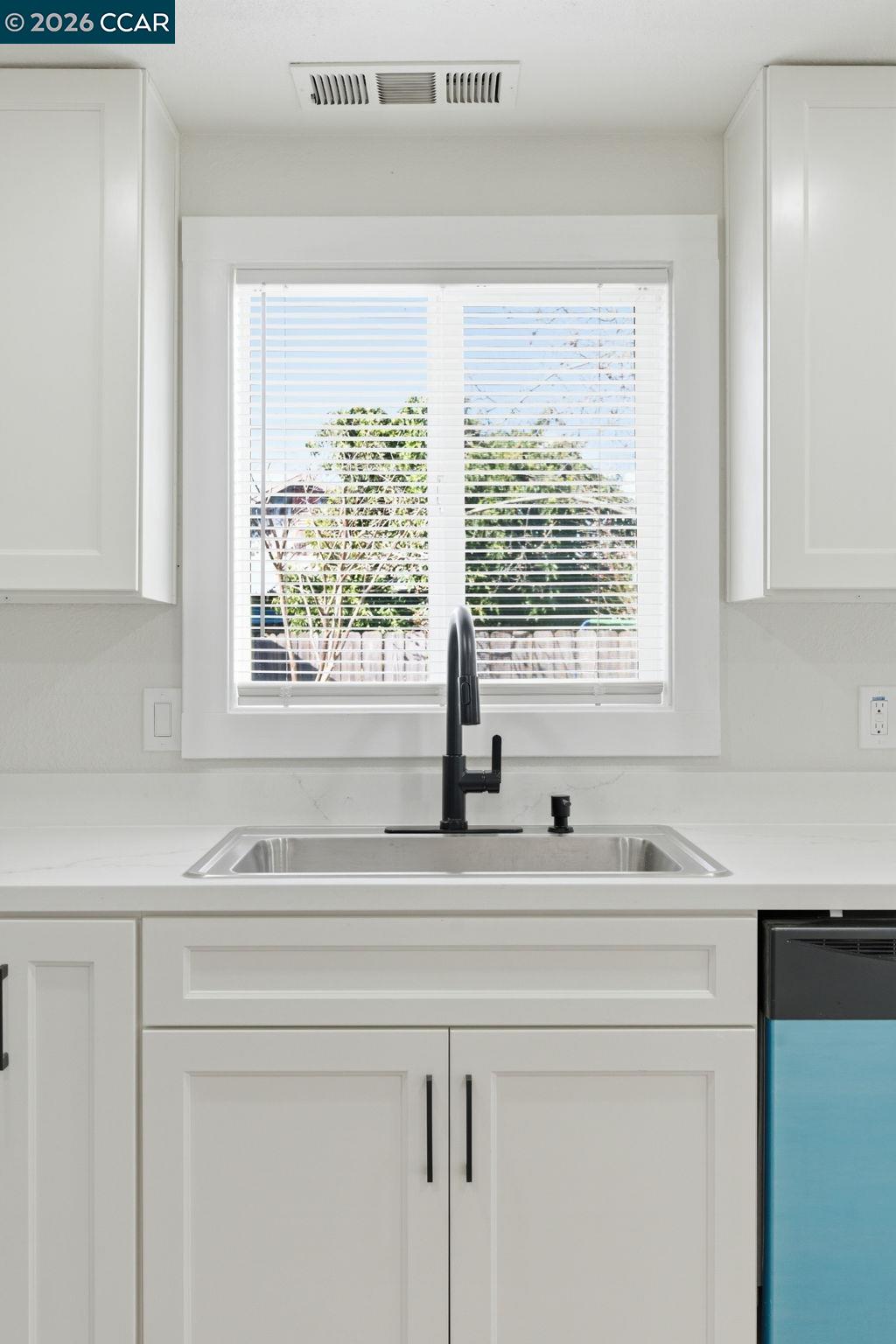 Detail Gallery Image 17 of 60 For 235 E Knoles Way, Stockton,  CA 95204 - – Beds | – Baths