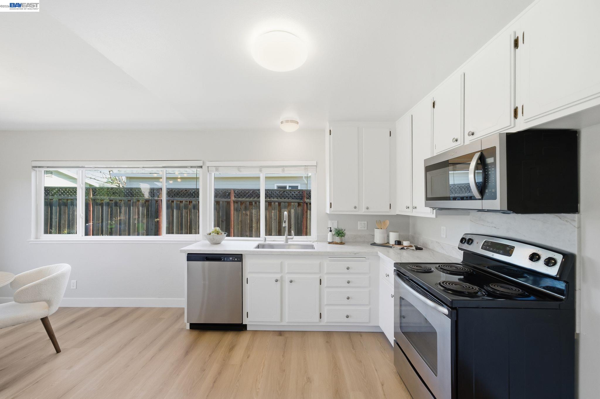 Detail Gallery Image 11 of 34 For 855 Hanover Street, Livermore,  CA 94551 - 3 Beds | 2 Baths