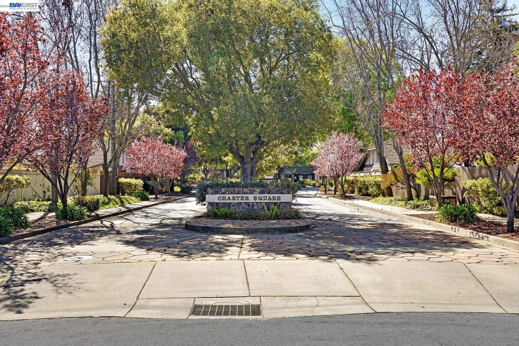 Detail Gallery Image 2 of 50 For 4229 Tanager Cmn, Fremont,  CA 94555 - 2 Beds | 1/1 Baths