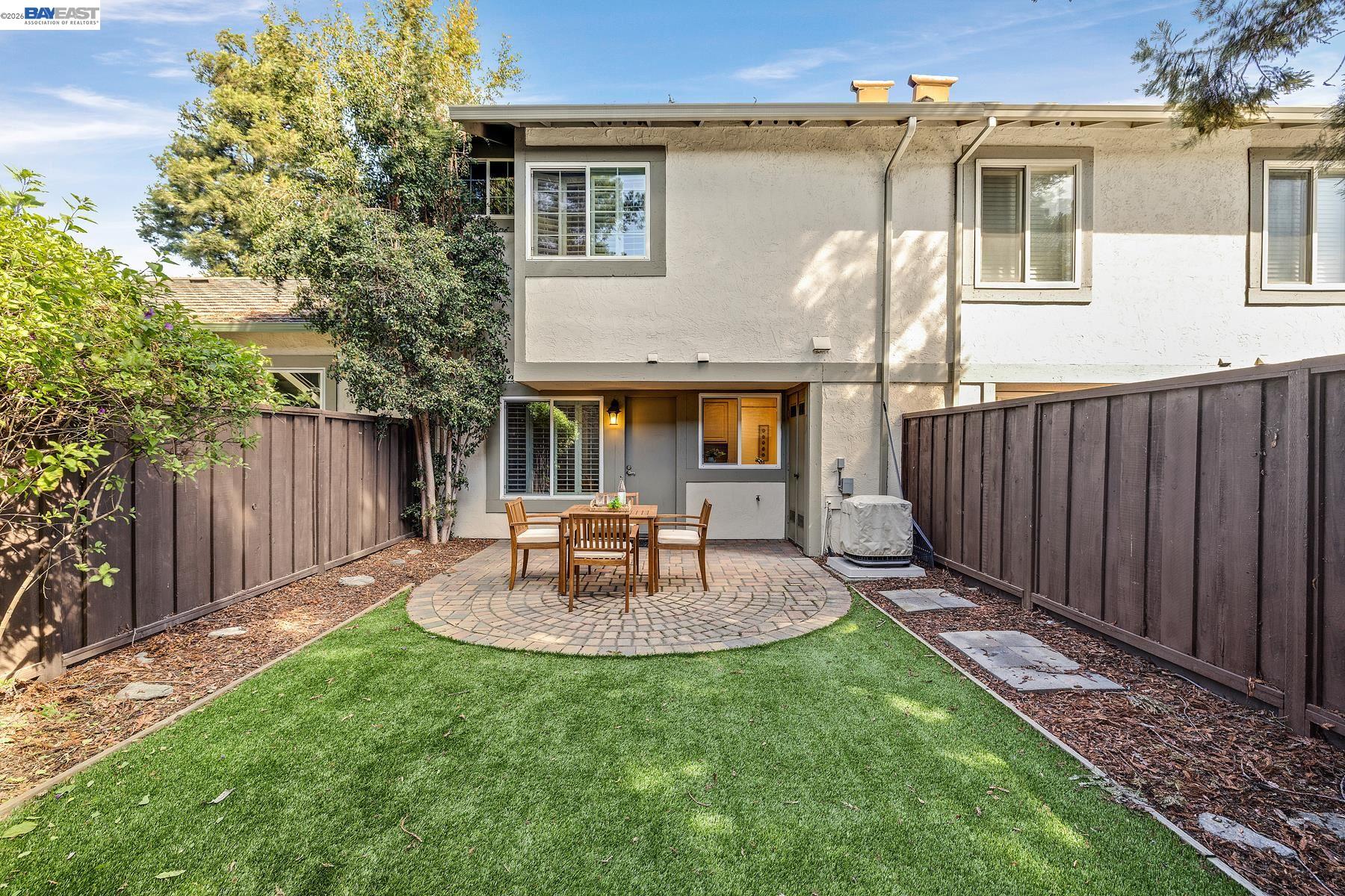 Detail Gallery Image 22 of 50 For 4229 Tanager Cmn, Fremont,  CA 94555 - 2 Beds | 1/1 Baths