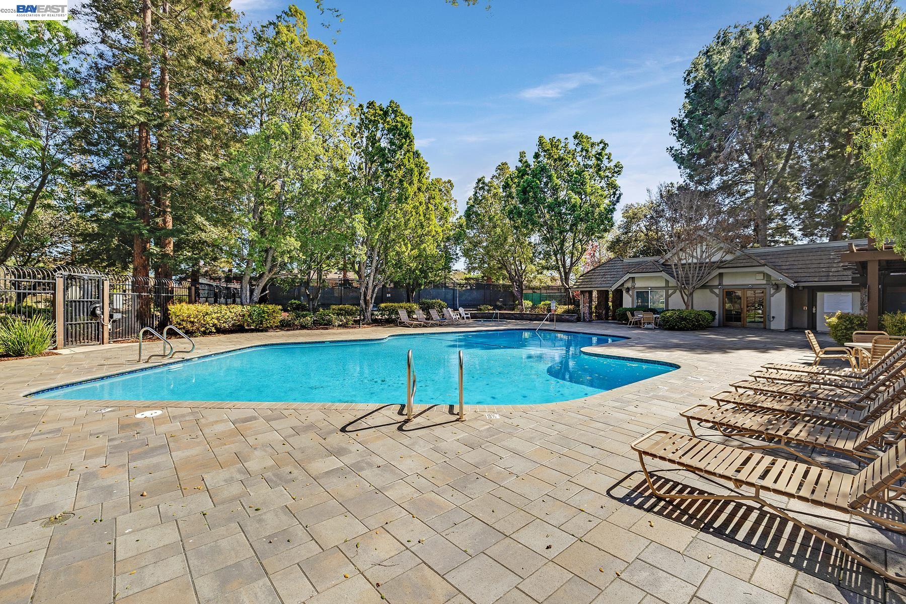 Detail Gallery Image 40 of 50 For 4229 Tanager Cmn, Fremont,  CA 94555 - 2 Beds | 1/1 Baths