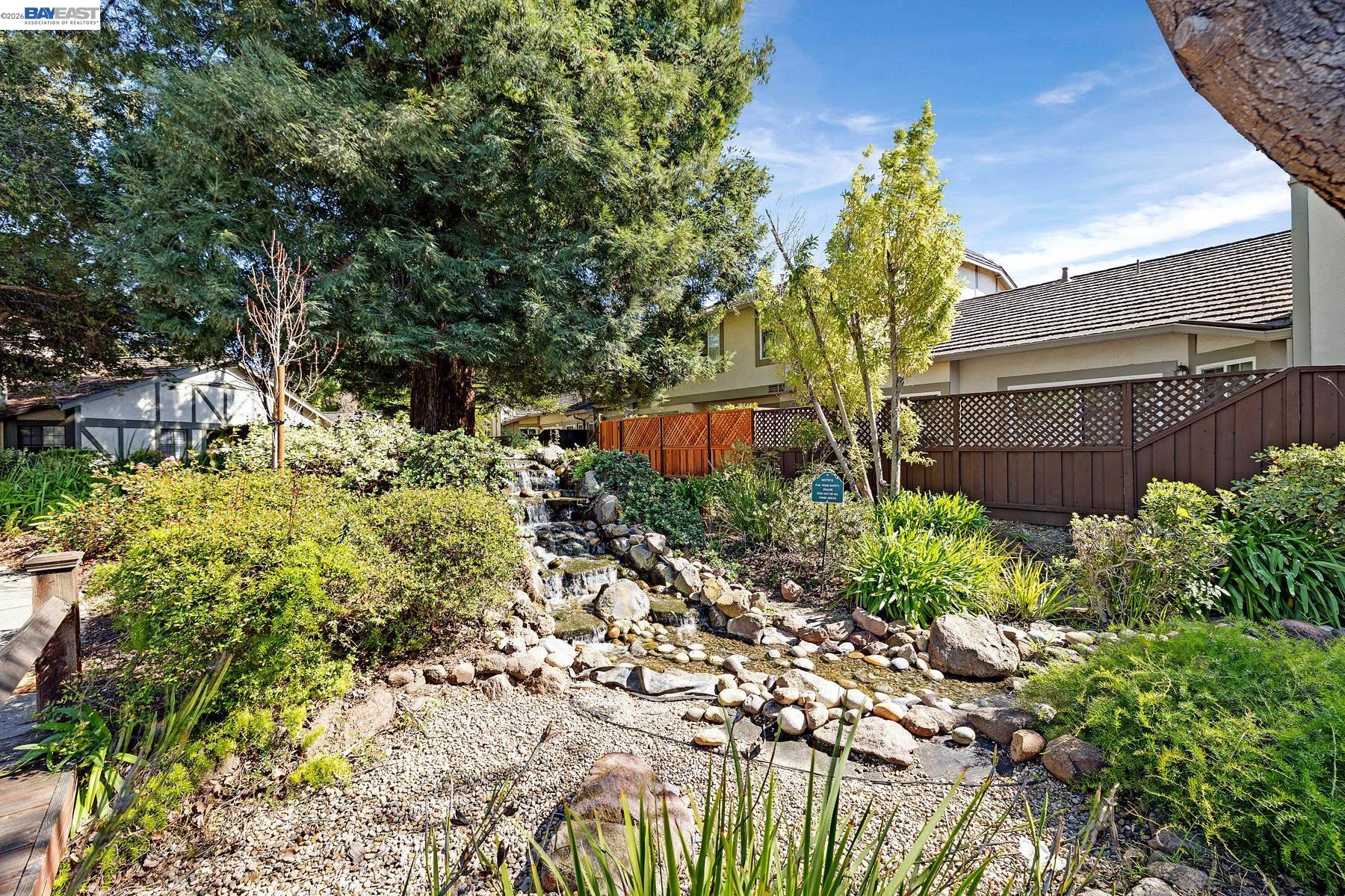 Detail Gallery Image 44 of 50 For 4229 Tanager Cmn, Fremont,  CA 94555 - 2 Beds | 1/1 Baths