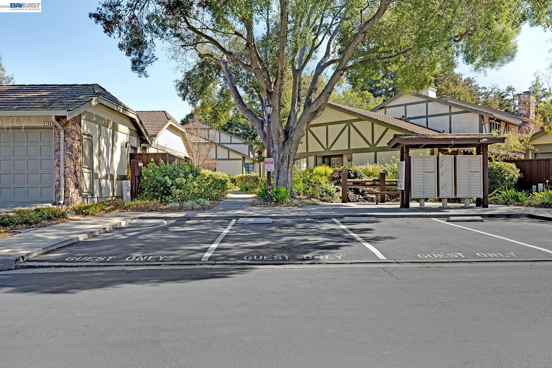 Detail Gallery Image 45 of 50 For 4229 Tanager Cmn, Fremont,  CA 94555 - 2 Beds | 1/1 Baths