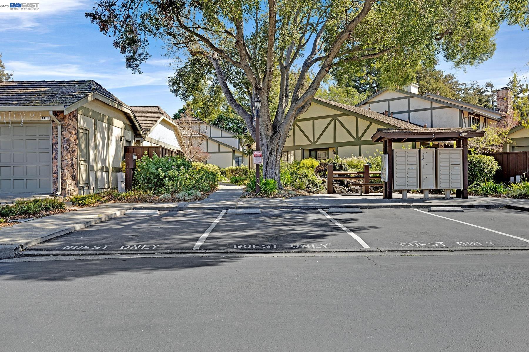 Detail Gallery Image 46 of 50 For 4229 Tanager Cmn, Fremont,  CA 94555 - 2 Beds | 1/1 Baths