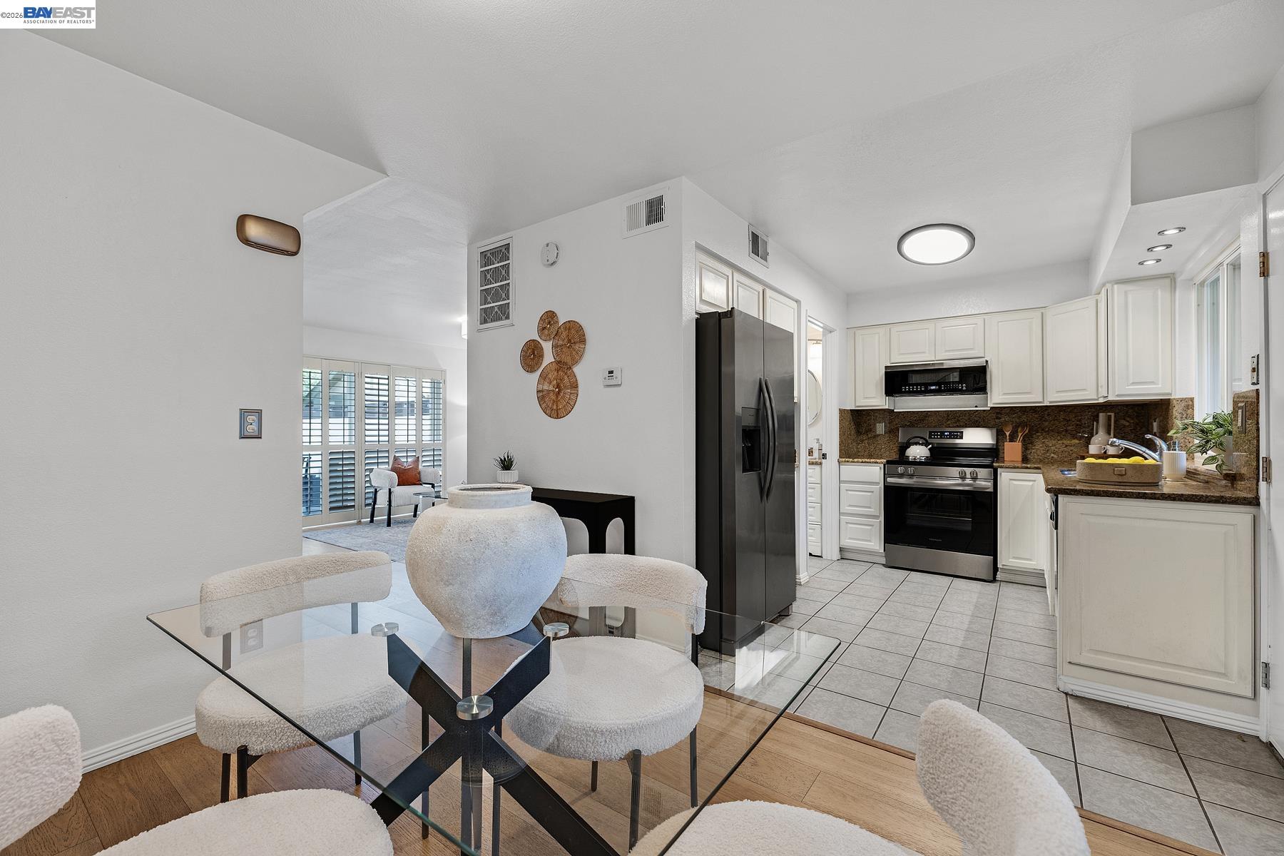 Detail Gallery Image 9 of 50 For 4229 Tanager Cmn, Fremont,  CA 94555 - 2 Beds | 1/1 Baths