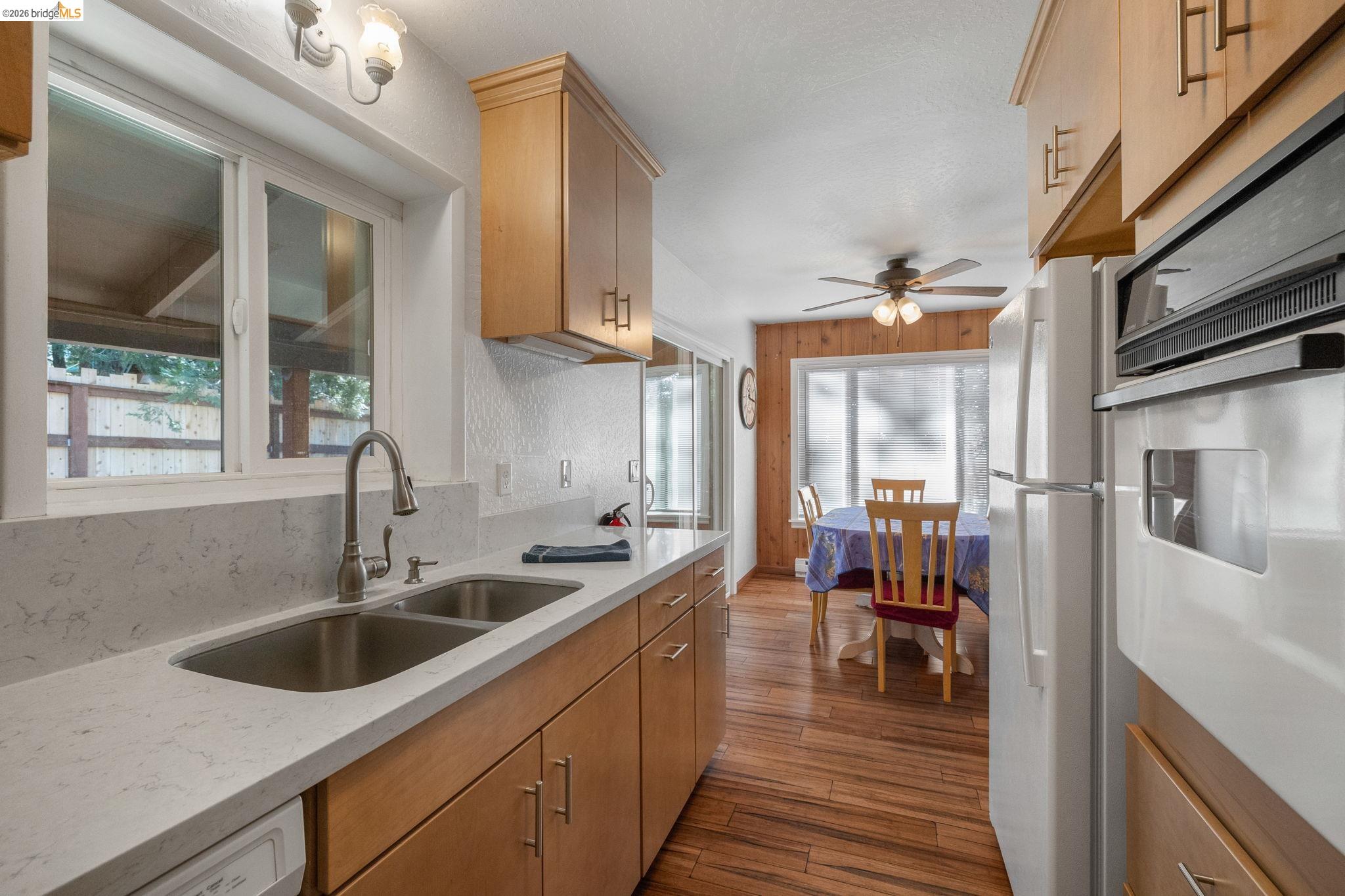 Detail Gallery Image 10 of 24 For 24363 Jeanita Ln, Mi Wuk Village,  CA 95346 - 3 Beds | 2 Baths