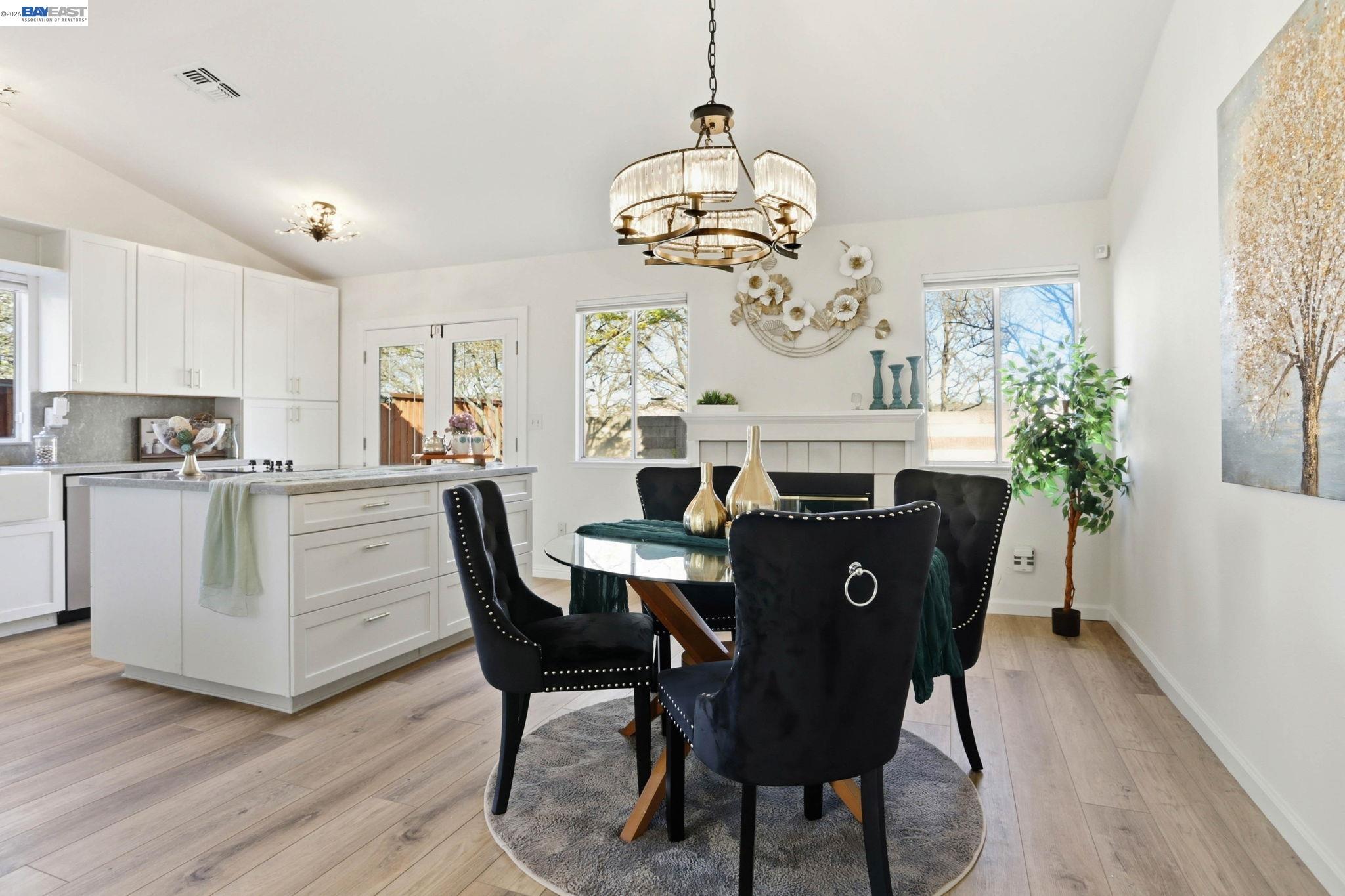 Detail Gallery Image 17 of 53 For 1702 Highland Cir, Fairfield,  CA 94534 - 4 Beds | 2 Baths
