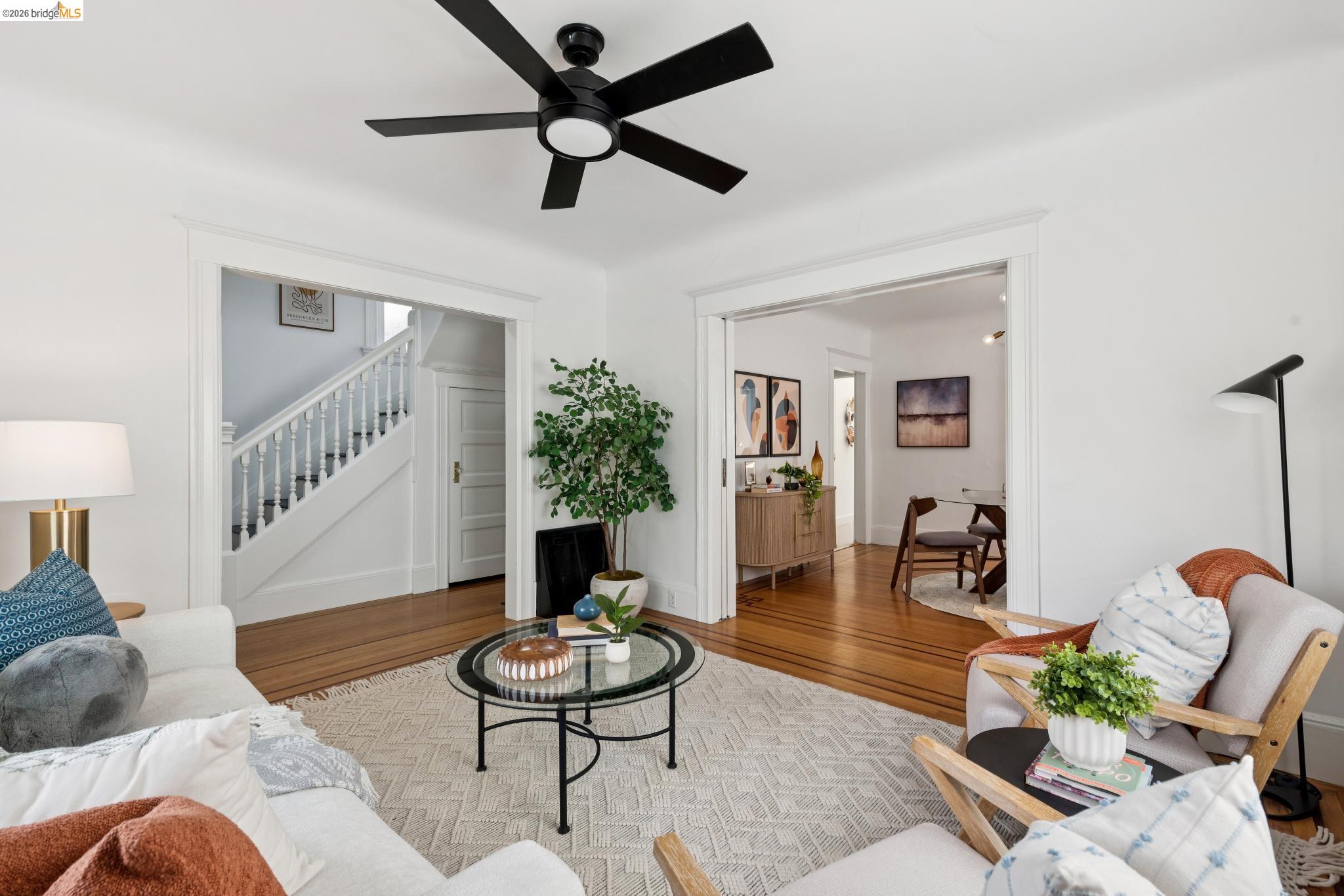 Detail Gallery Image 10 of 42 For 3316 Harrison St, Oakland,  CA 94611 - 4 Beds | 2 Baths