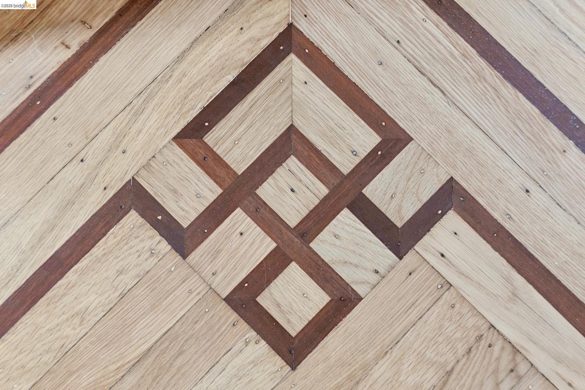 Detail Gallery Image 12 of 42 For 3316 Harrison St, Oakland,  CA 94611 - 4 Beds | 2 Baths