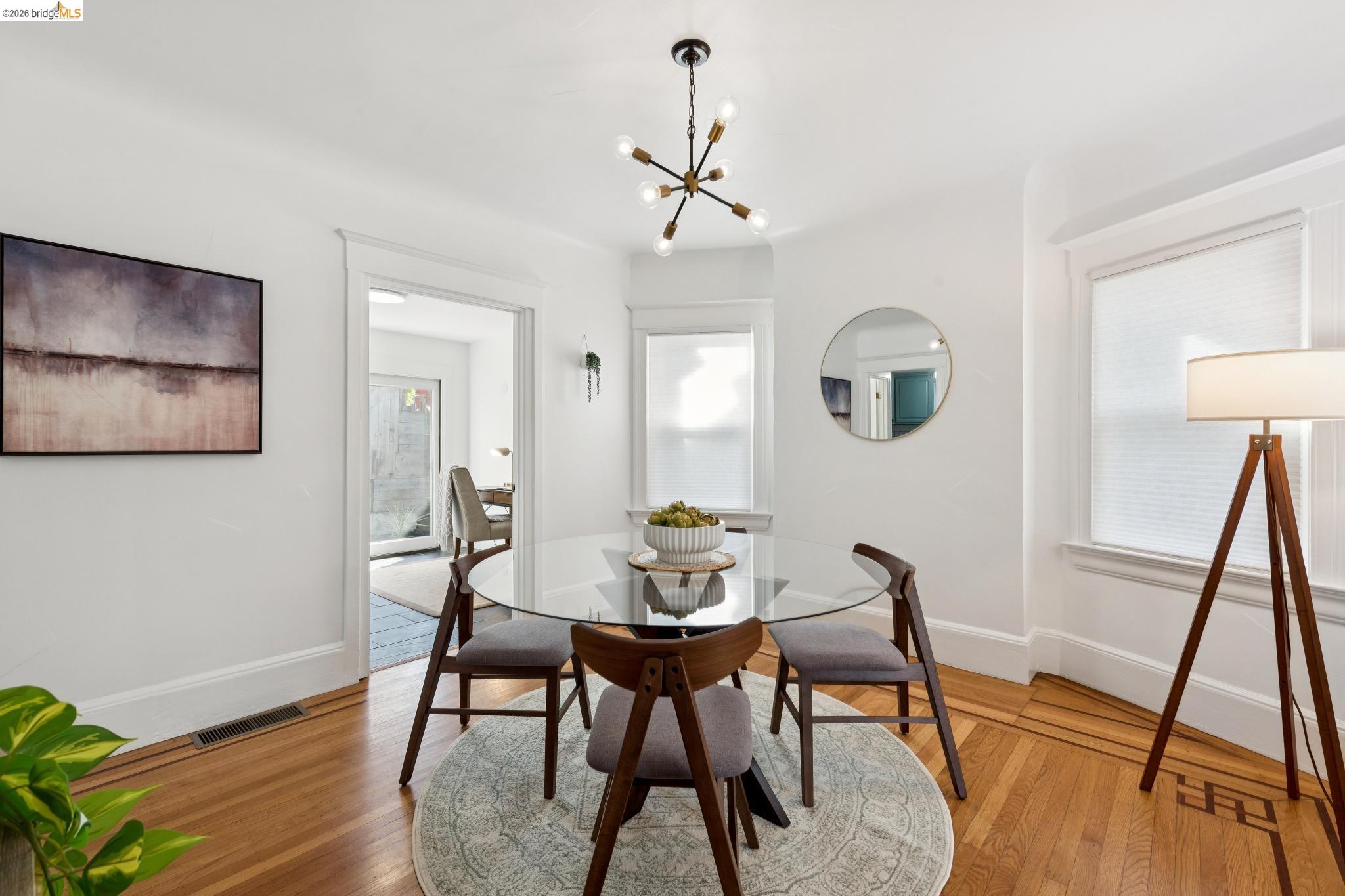 Detail Gallery Image 15 of 42 For 3316 Harrison St, Oakland,  CA 94611 - 4 Beds | 2 Baths