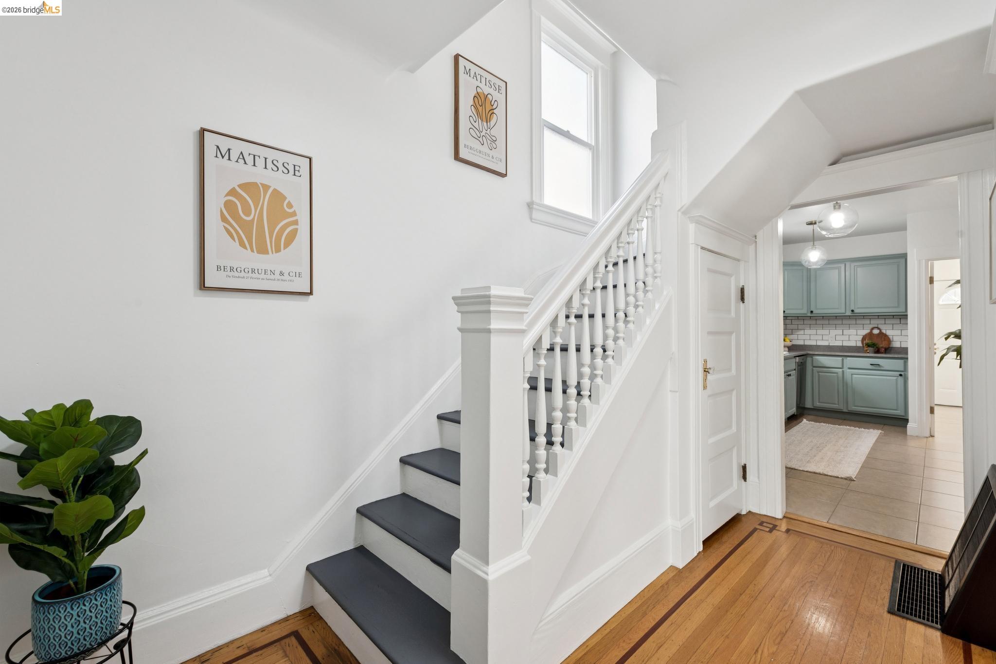 Detail Gallery Image 28 of 42 For 3316 Harrison St, Oakland,  CA 94611 - 4 Beds | 2 Baths