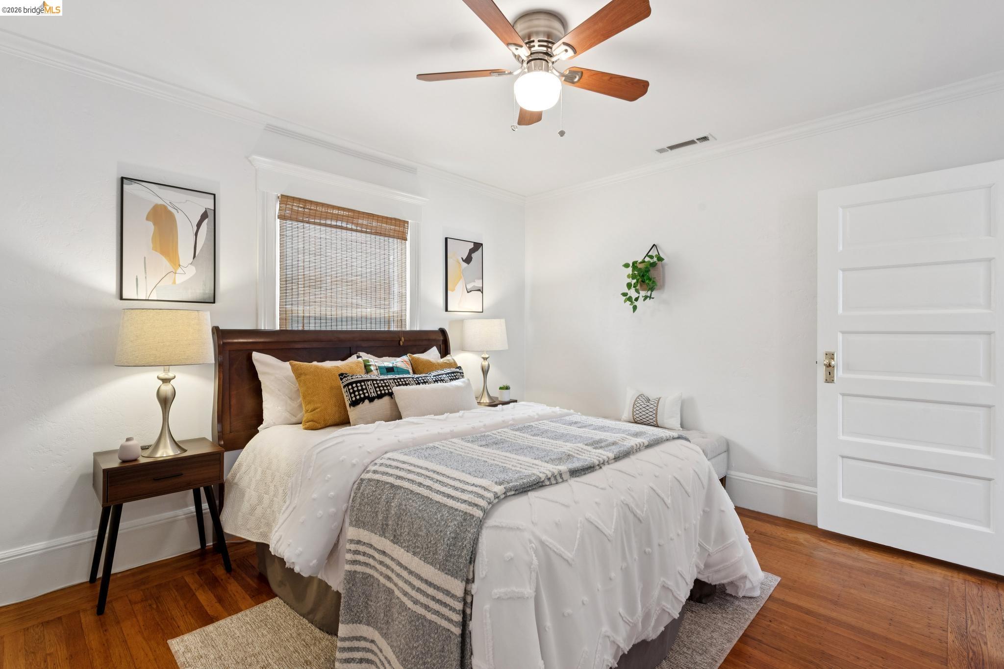 Detail Gallery Image 32 of 42 For 3316 Harrison St, Oakland,  CA 94611 - 4 Beds | 2 Baths