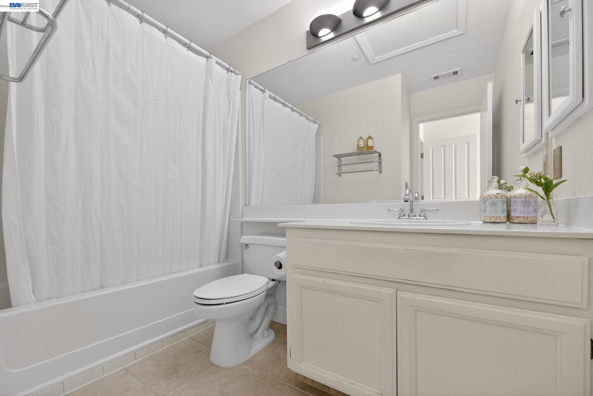 Detail Gallery Image 19 of 30 For 4173 Georgis Pl, Pleasanton,  CA 94588 - 2 Beds | 2/1 Baths