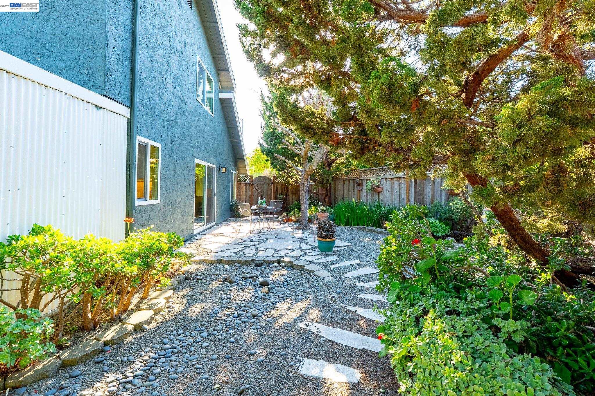 Detail Gallery Image 31 of 41 For 8092 Olympic Ct, Newark,  CA 94560 - 4 Beds | 2/1 Baths