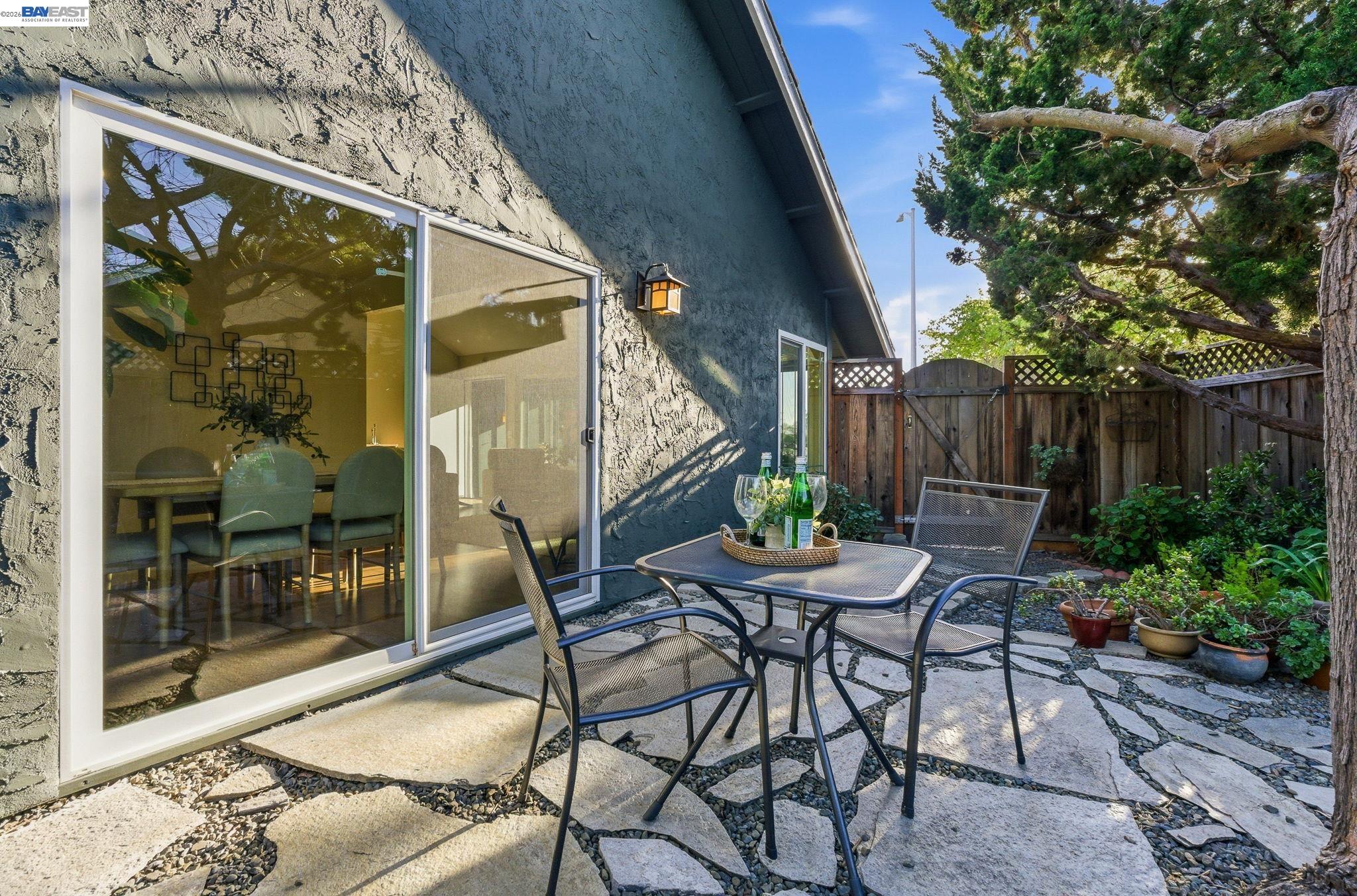 Detail Gallery Image 32 of 41 For 8092 Olympic Ct, Newark,  CA 94560 - 4 Beds | 2/1 Baths
