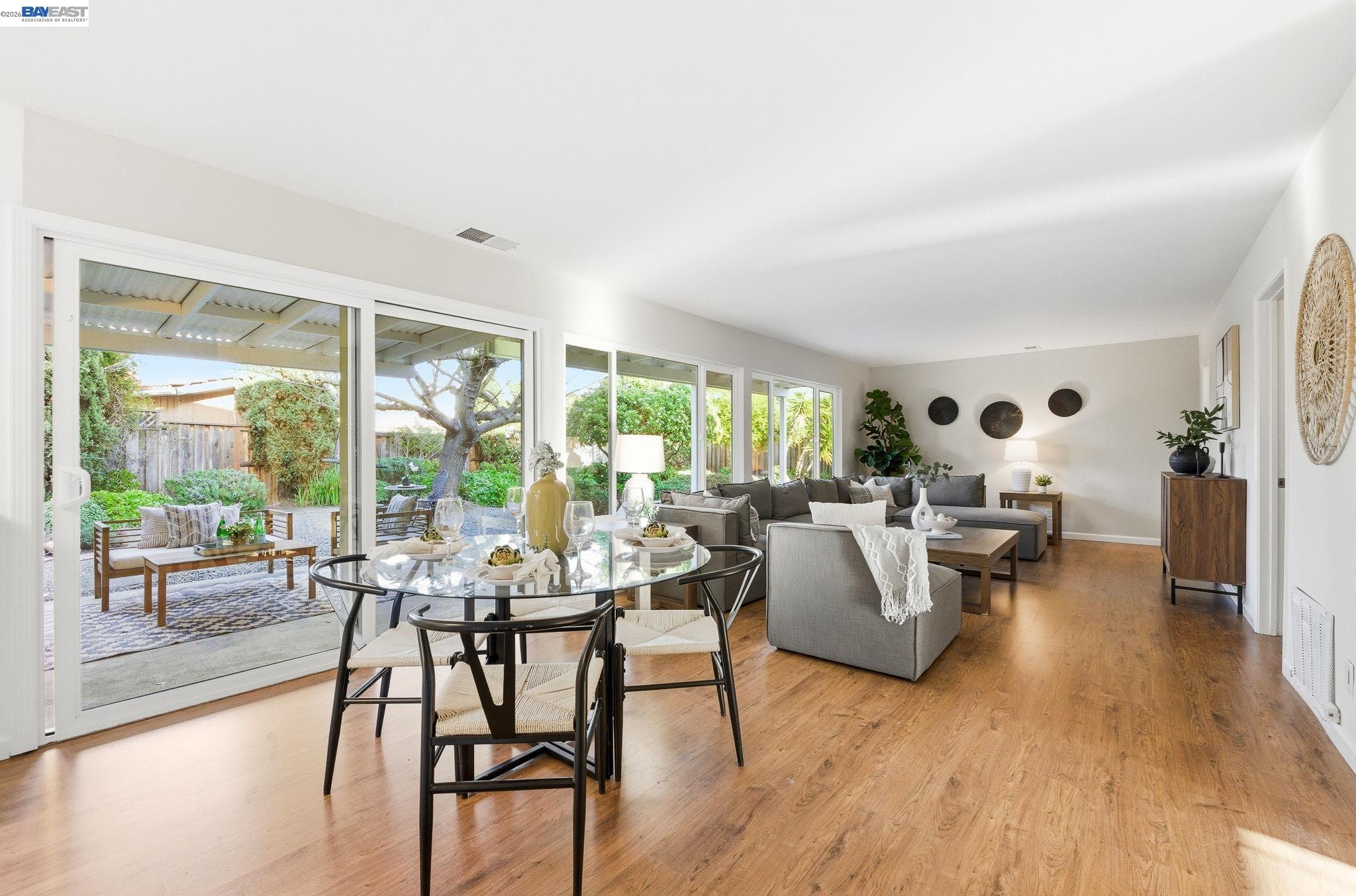 Detail Gallery Image 8 of 41 For 8092 Olympic Ct, Newark,  CA 94560 - 4 Beds | 2/1 Baths