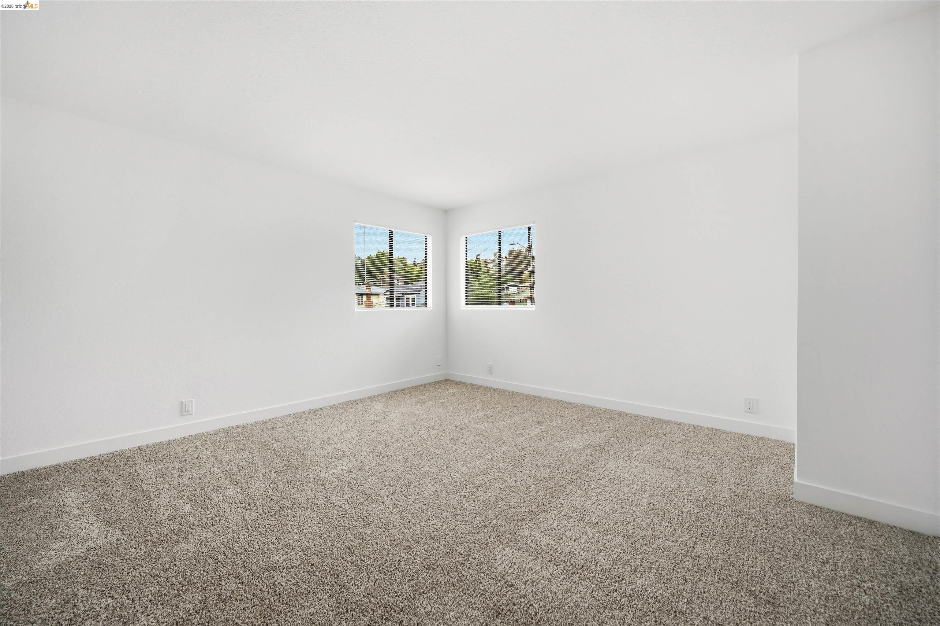 Detail Gallery Image 19 of 28 For 10933 Julius St #D,  Oakland,  CA 94605 - 2 Beds | 1/1 Baths