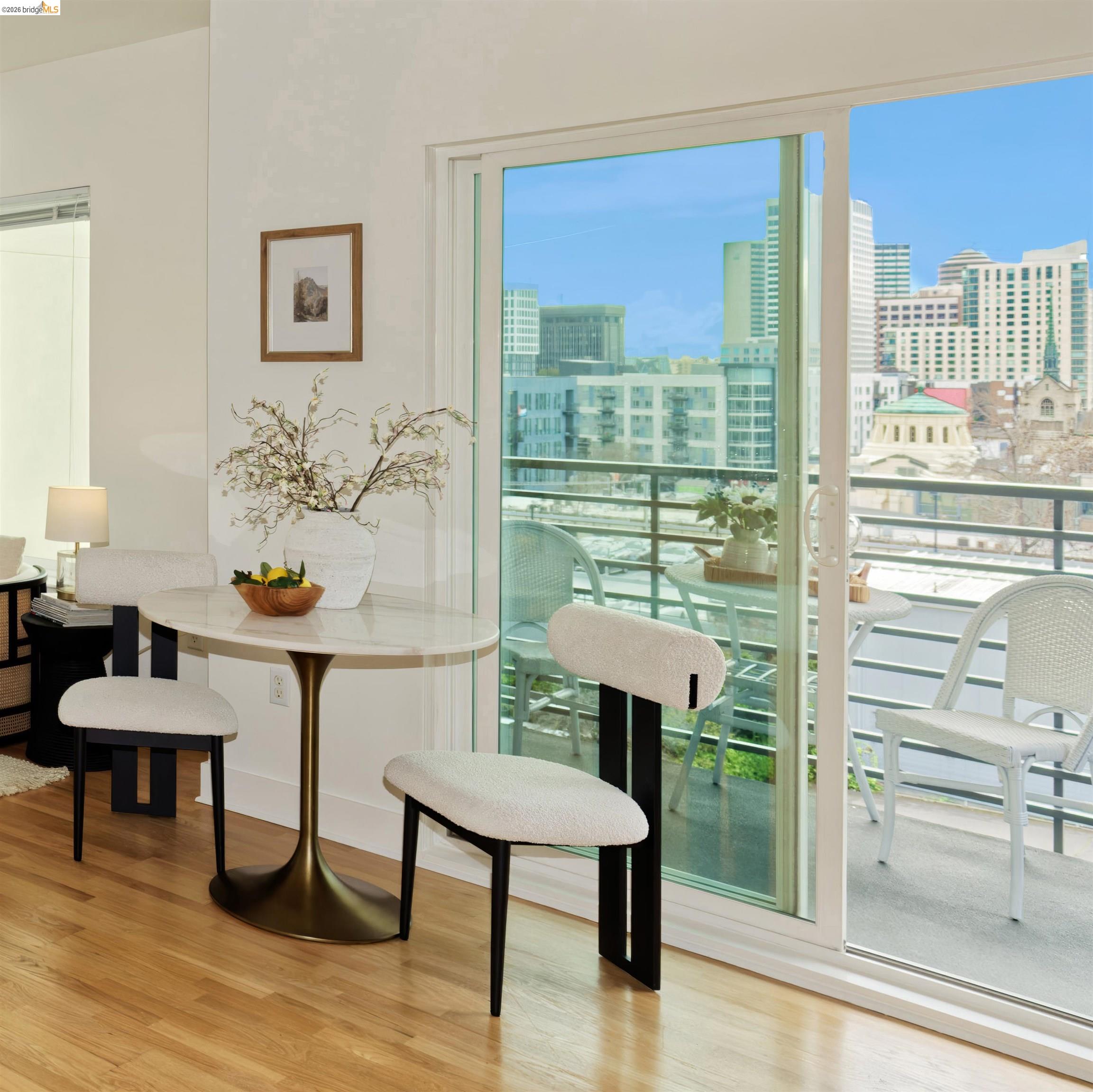 Photo #2: 41126186 Listing: Photo #2