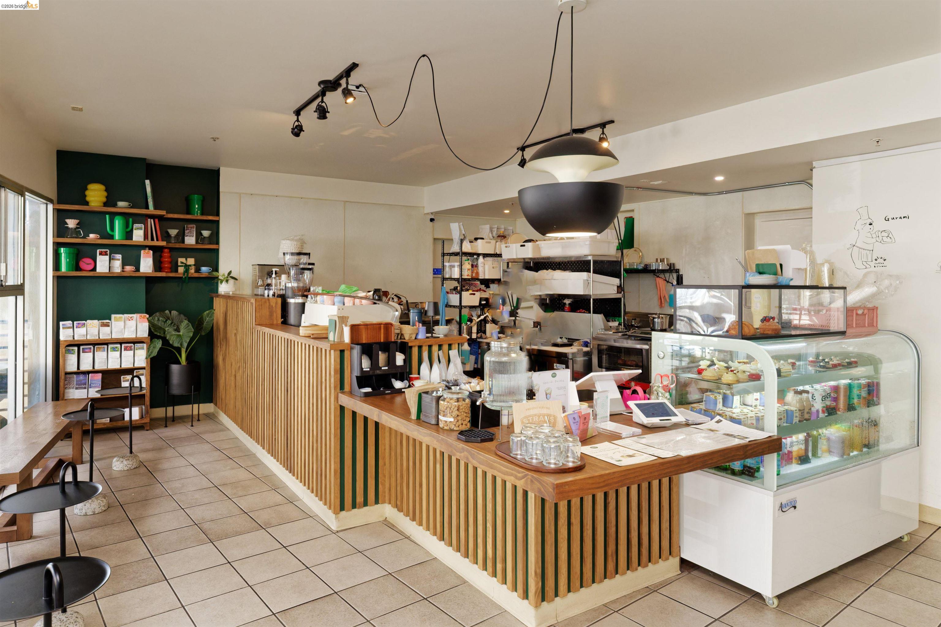 Detail Gallery Image 37 of 39 For 371 30th Street #404,  Oakland,  CA 94609 - 1 Beds | 1 Baths