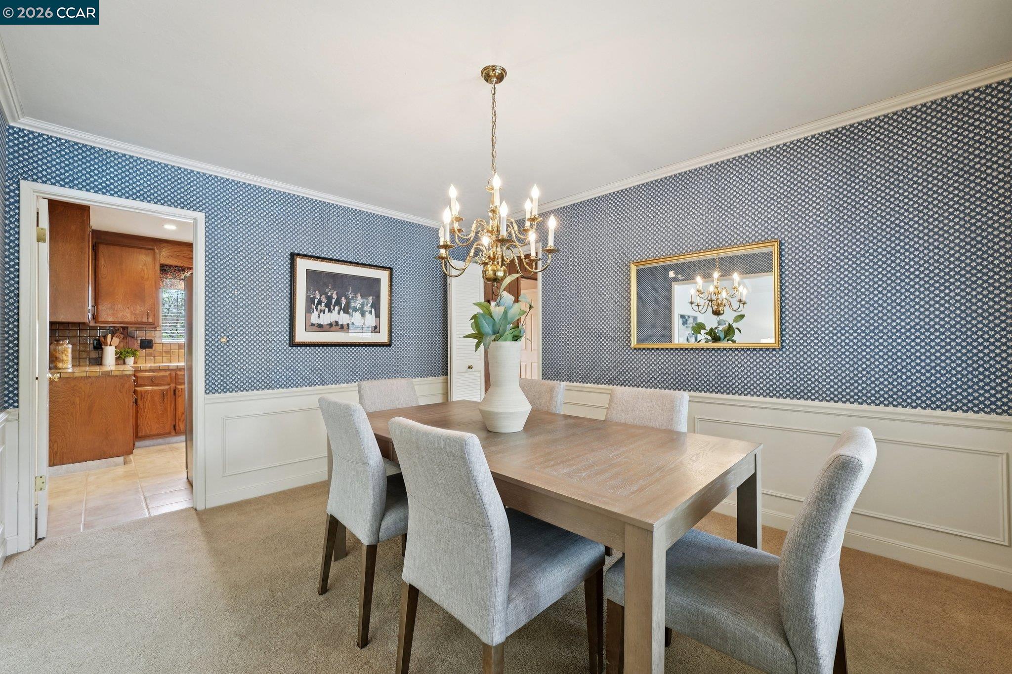 Detail Gallery Image 12 of 44 For 34 Sherwood Ct, Moraga,  CA 94556 - 4 Beds | 2/1 Baths