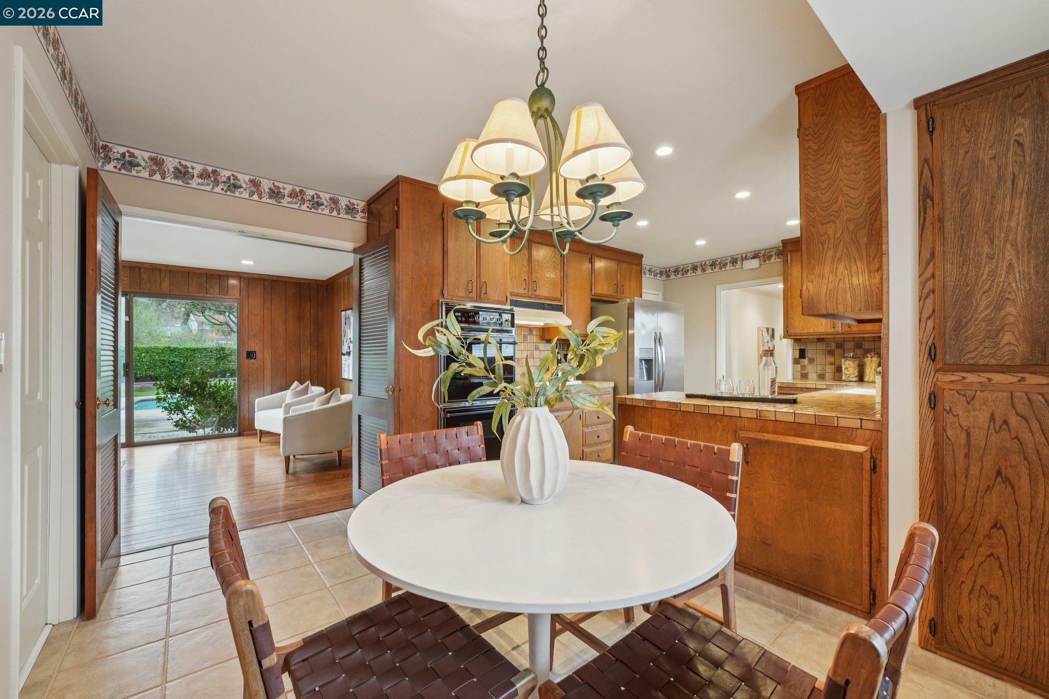 Detail Gallery Image 13 of 44 For 34 Sherwood Ct, Moraga,  CA 94556 - 4 Beds | 2/1 Baths