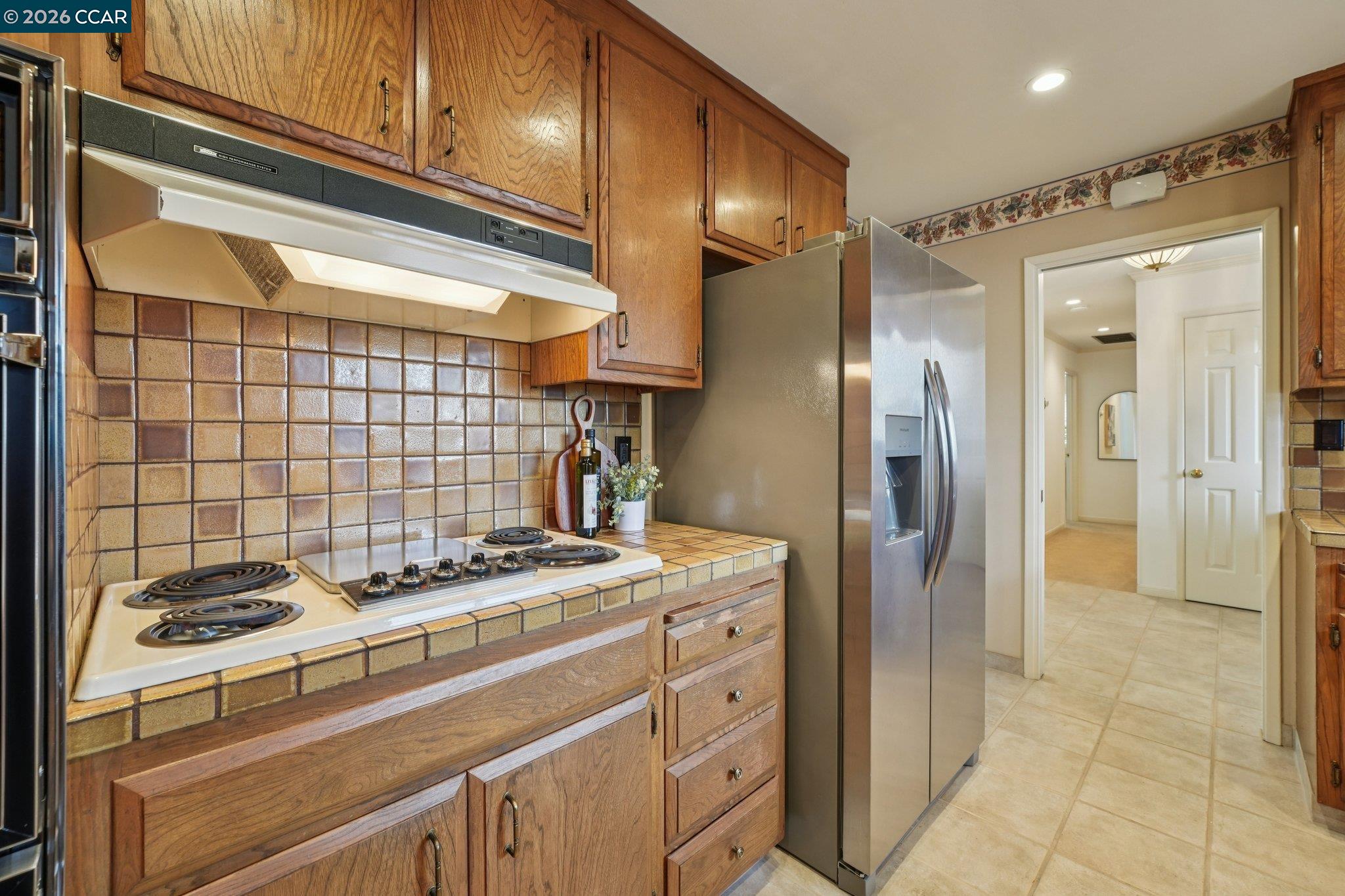 Detail Gallery Image 19 of 44 For 34 Sherwood Ct, Moraga,  CA 94556 - 4 Beds | 2/1 Baths