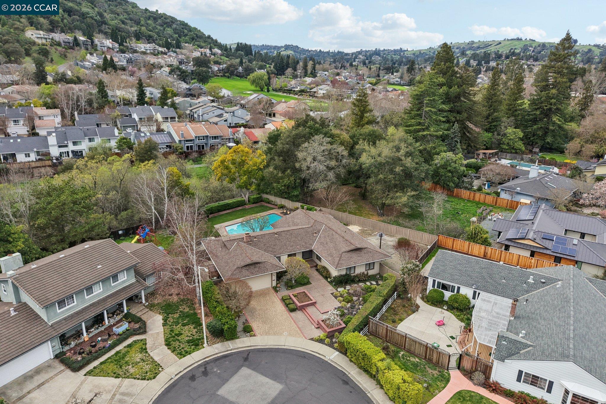 Detail Gallery Image 42 of 44 For 34 Sherwood Ct, Moraga,  CA 94556 - 4 Beds | 2/1 Baths