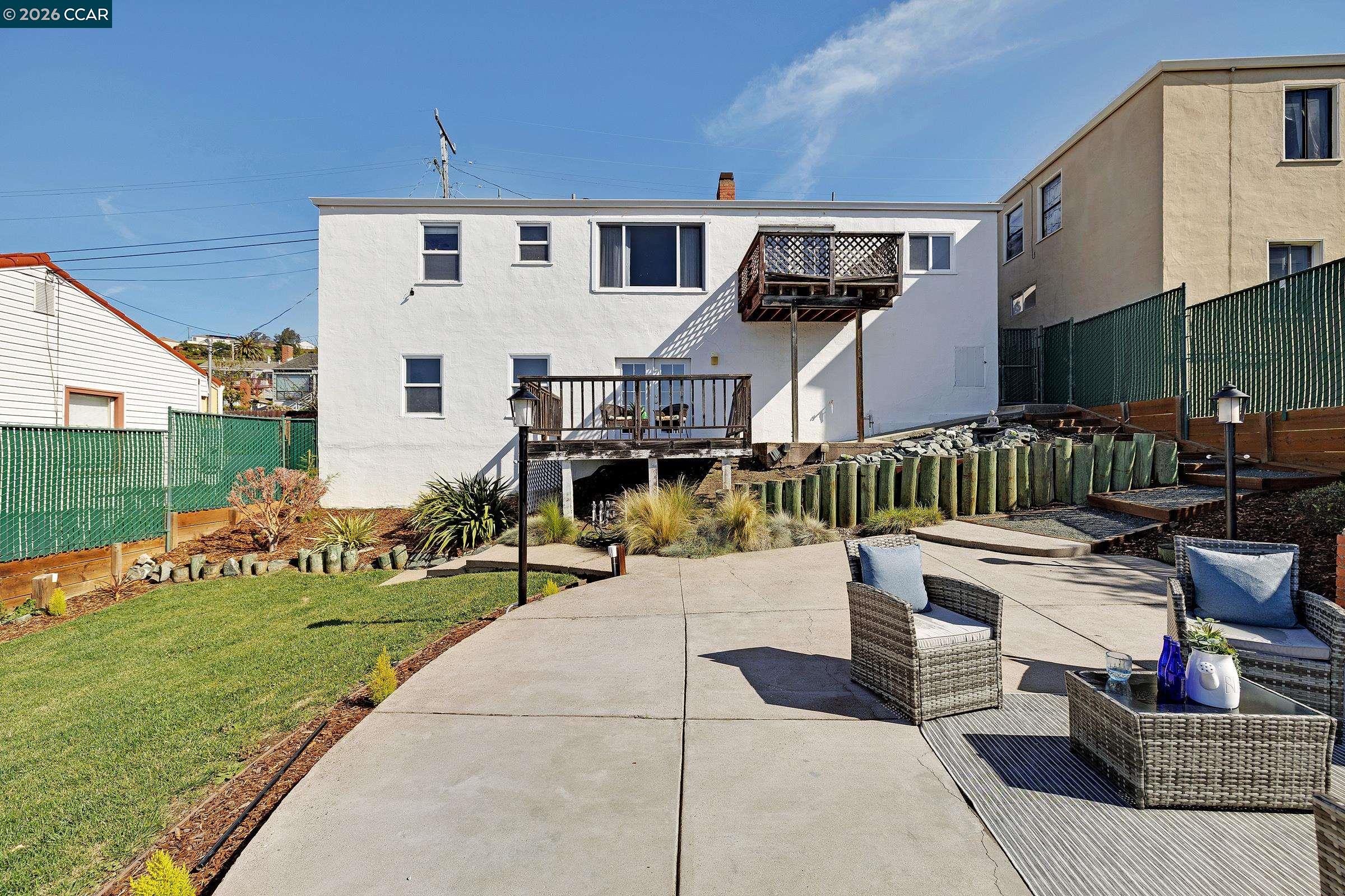 Detail Gallery Image 31 of 40 For 16057 Gramercy Dr, Castro Valley,  CA 94578 - 4 Beds | 2 Baths