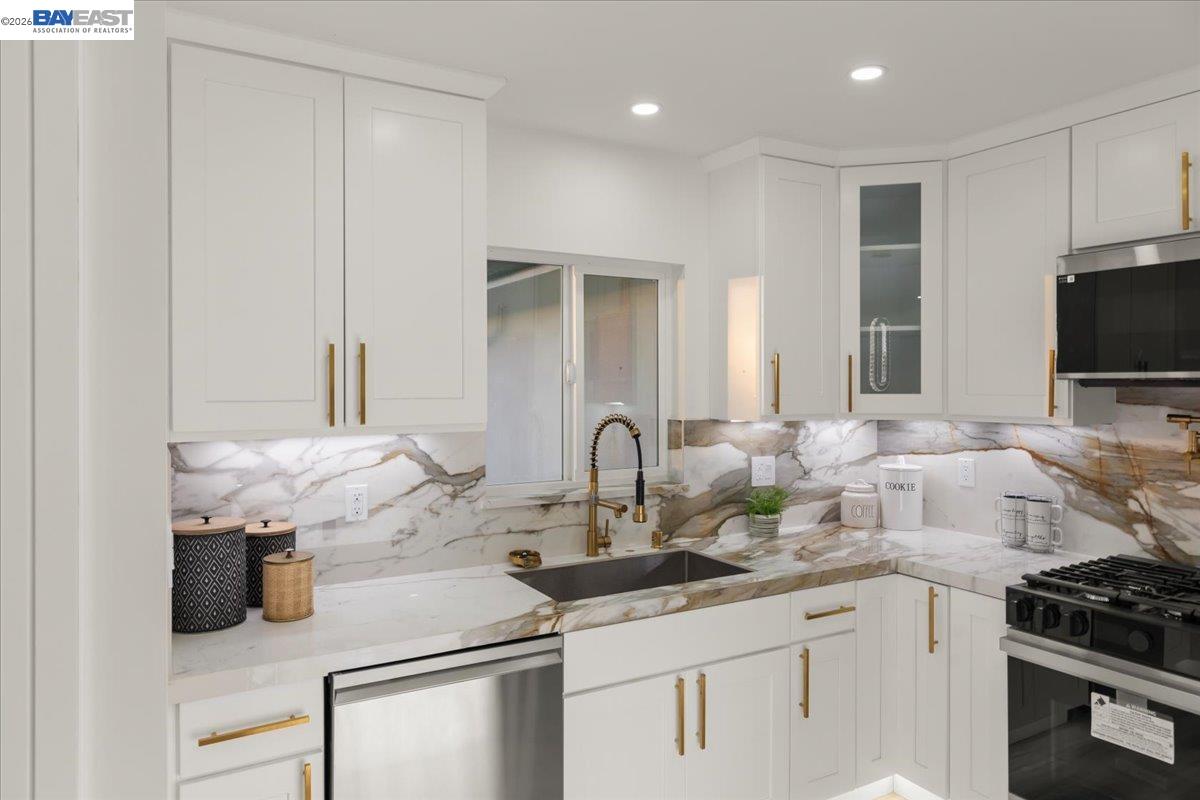 Detail Gallery Image 15 of 44 For 6332 Rockrose Dr, Newark,  CA 94560 - 3 Beds | 2 Baths