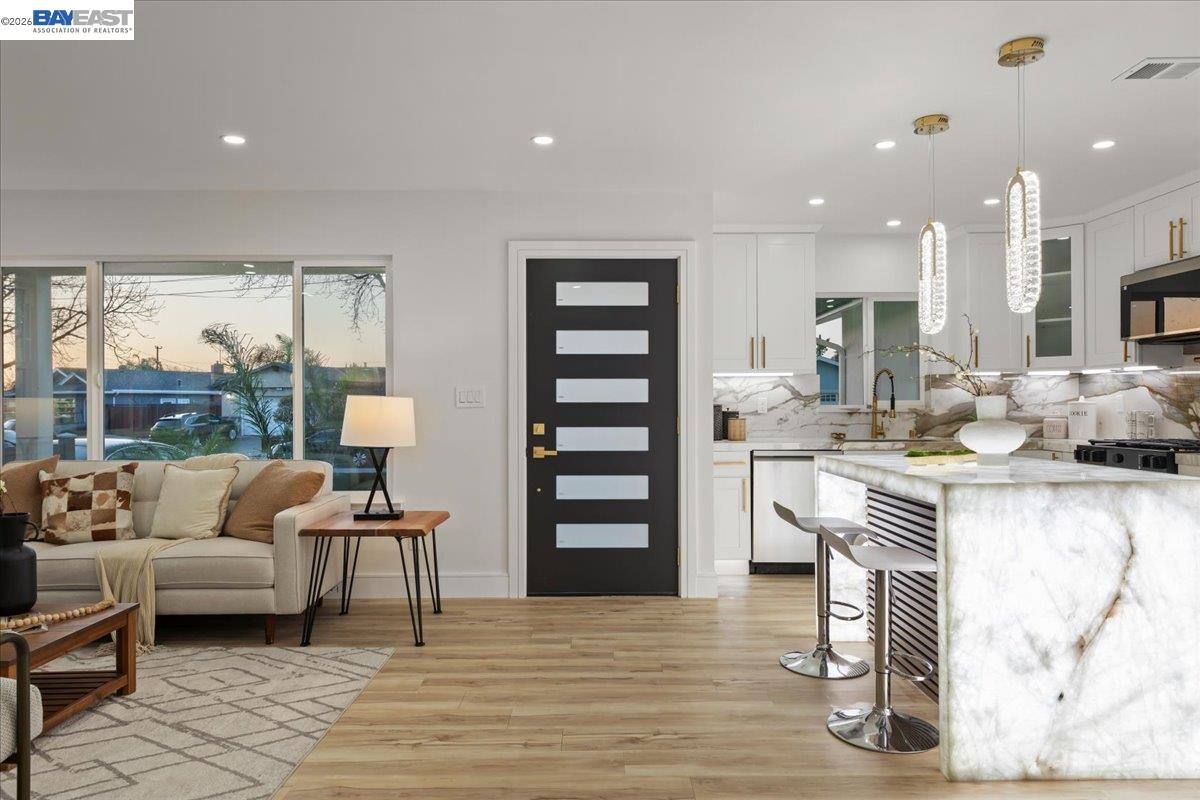 Detail Gallery Image 20 of 44 For 6332 Rockrose Dr, Newark,  CA 94560 - 3 Beds | 2 Baths