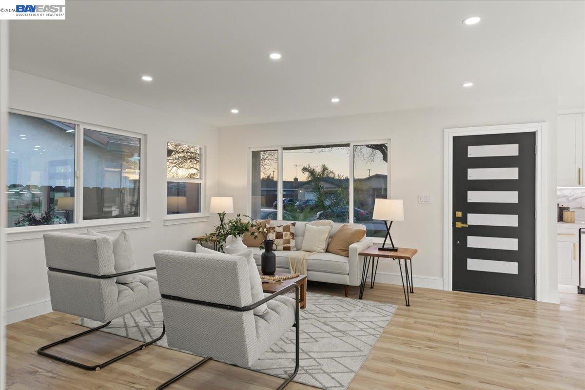 Detail Gallery Image 9 of 44 For 6332 Rockrose Dr, Newark,  CA 94560 - 3 Beds | 2 Baths