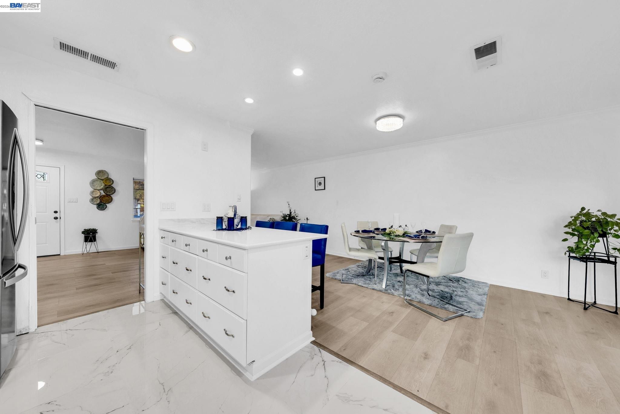 Detail Gallery Image 13 of 43 For 1532 Kooser Rd, San Jose,  CA 95118 - 4 Beds | 3 Baths