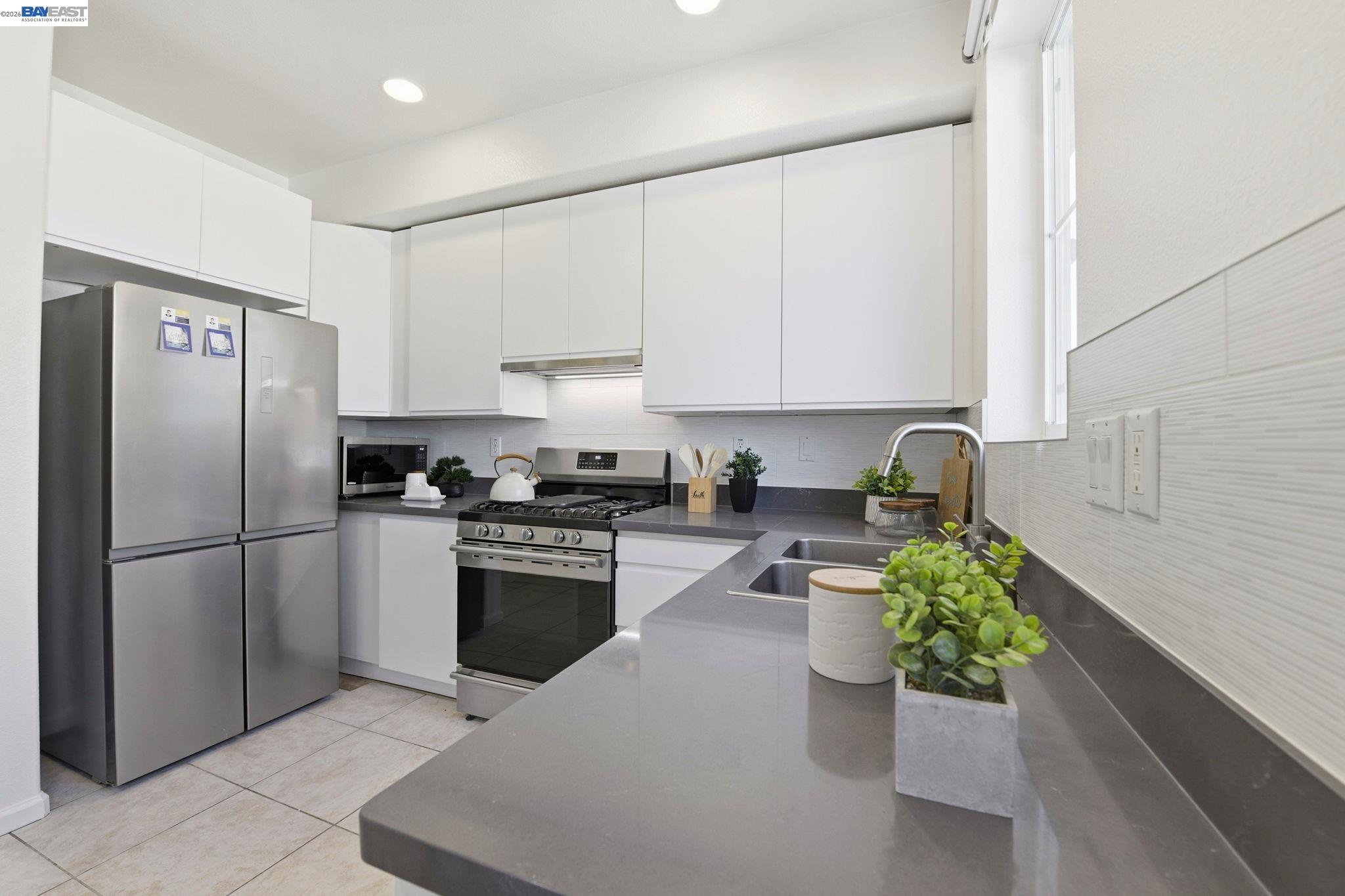 Photo #4: 41126195 Listing: Photo #4