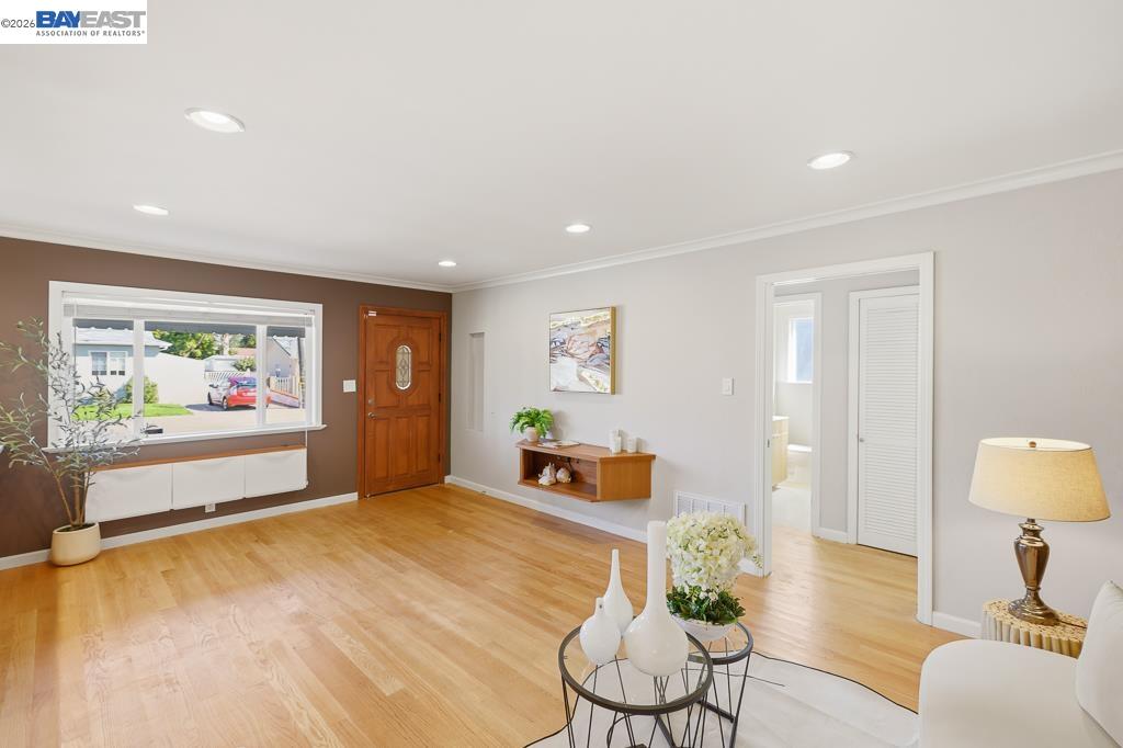 Detail Gallery Image 14 of 54 For 15185 Norton St, San Leandro,  CA 94579 - 3 Beds | 2/1 Baths