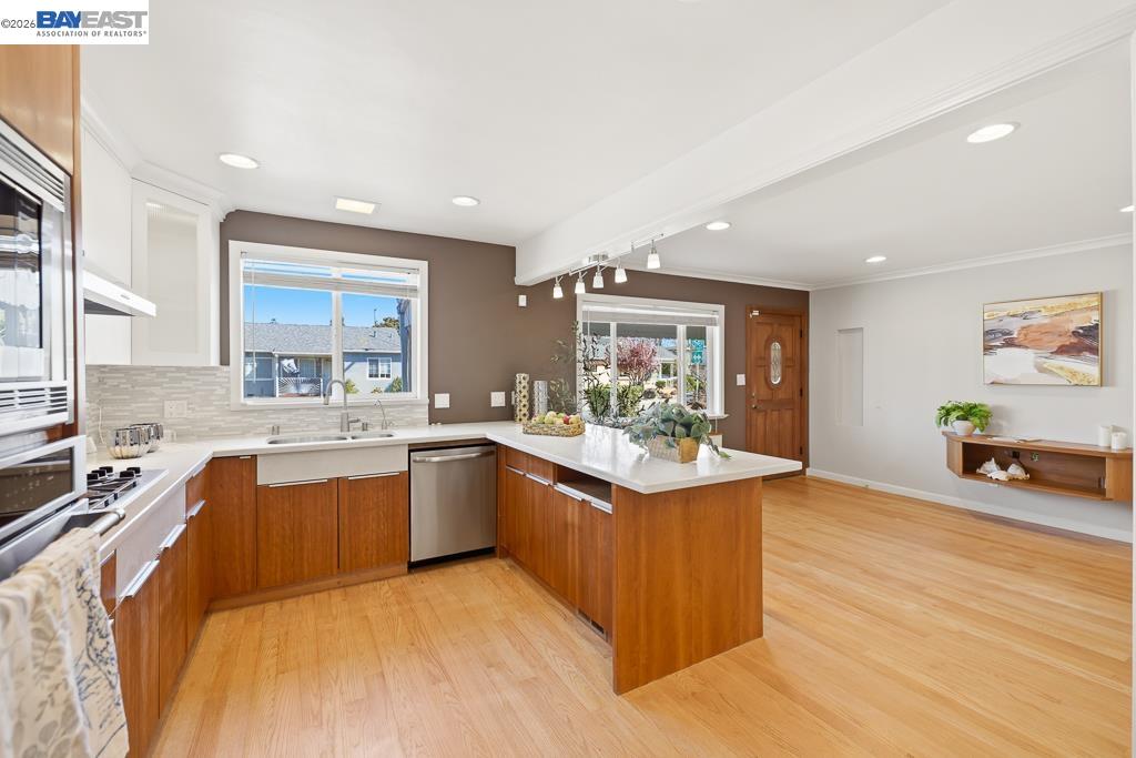 Detail Gallery Image 20 of 54 For 15185 Norton St, San Leandro,  CA 94579 - 3 Beds | 2/1 Baths