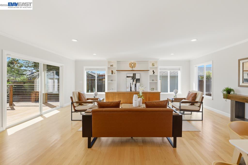 Detail Gallery Image 3 of 54 For 15185 Norton St, San Leandro,  CA 94579 - 3 Beds | 2/1 Baths