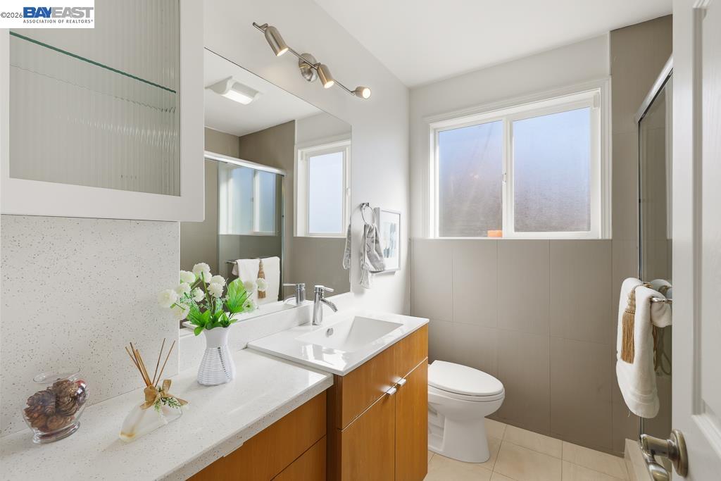 Detail Gallery Image 28 of 54 For 15185 Norton St, San Leandro,  CA 94579 - 3 Beds | 2/1 Baths
